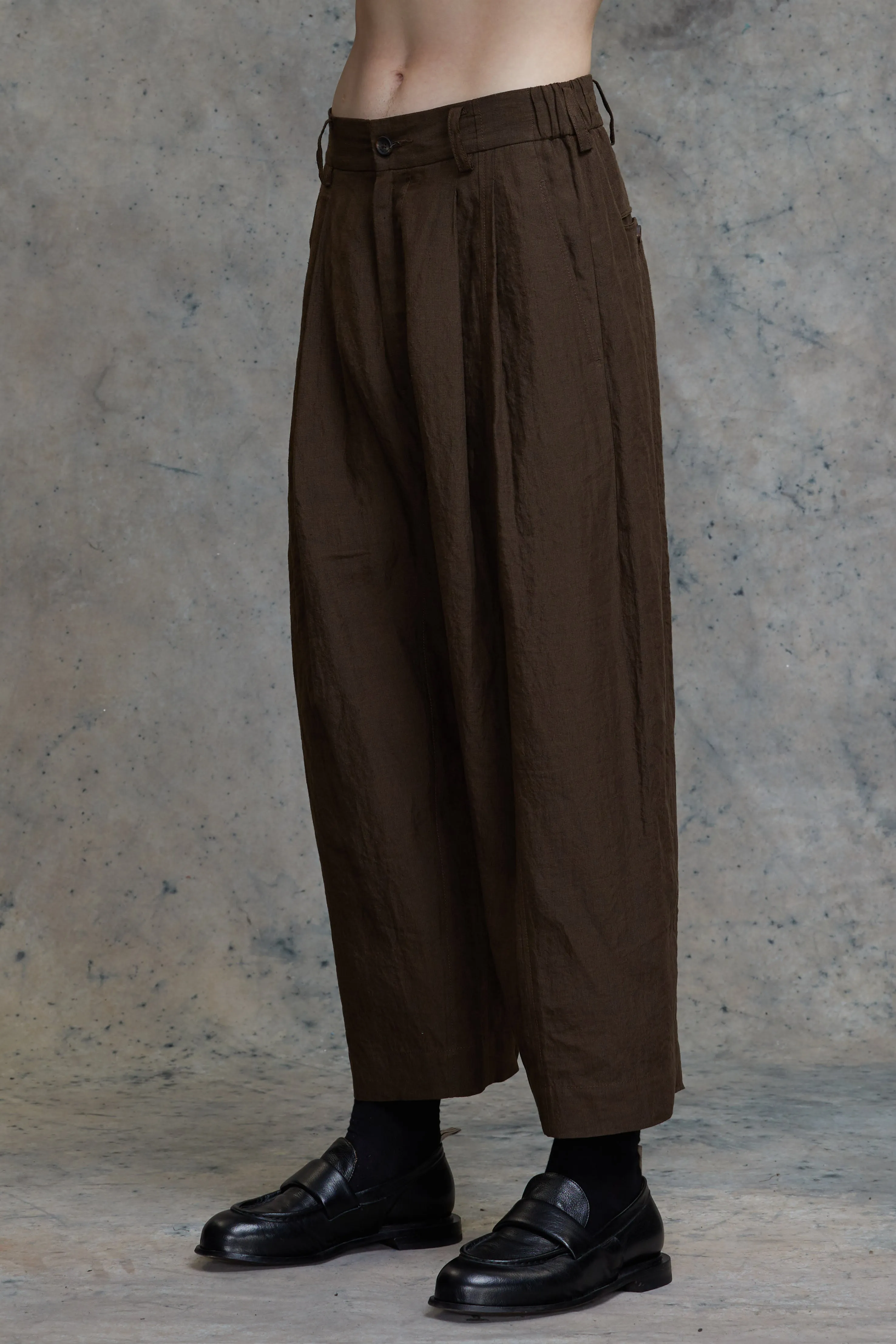 FRONT PLEAT TAPERED LONG TROUSERS sold by ziggy chen product image thumbnail 2