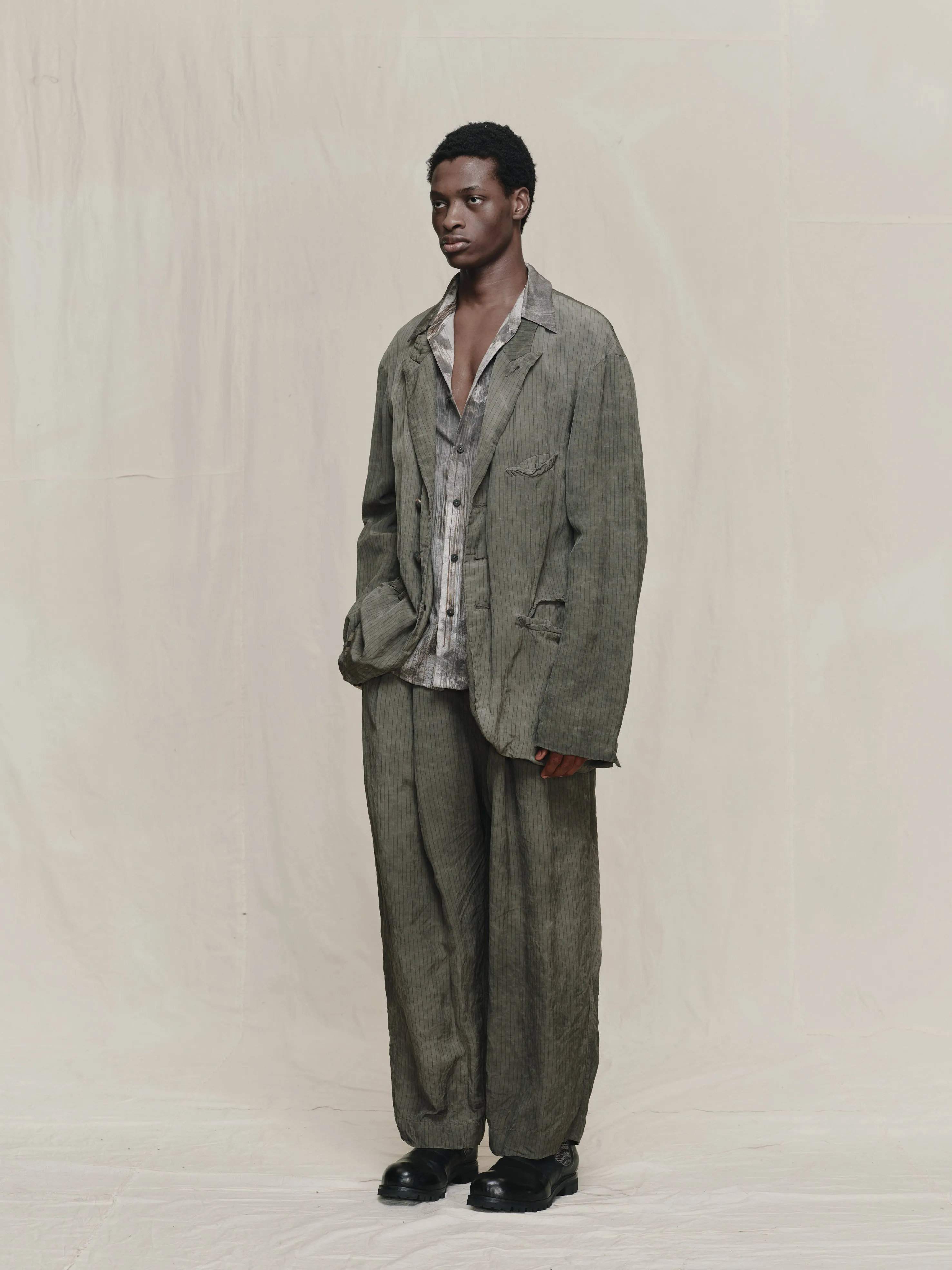 CLASSIC THREE BUTTON BLAZER sold by ziggy chen product image thumbnail 2