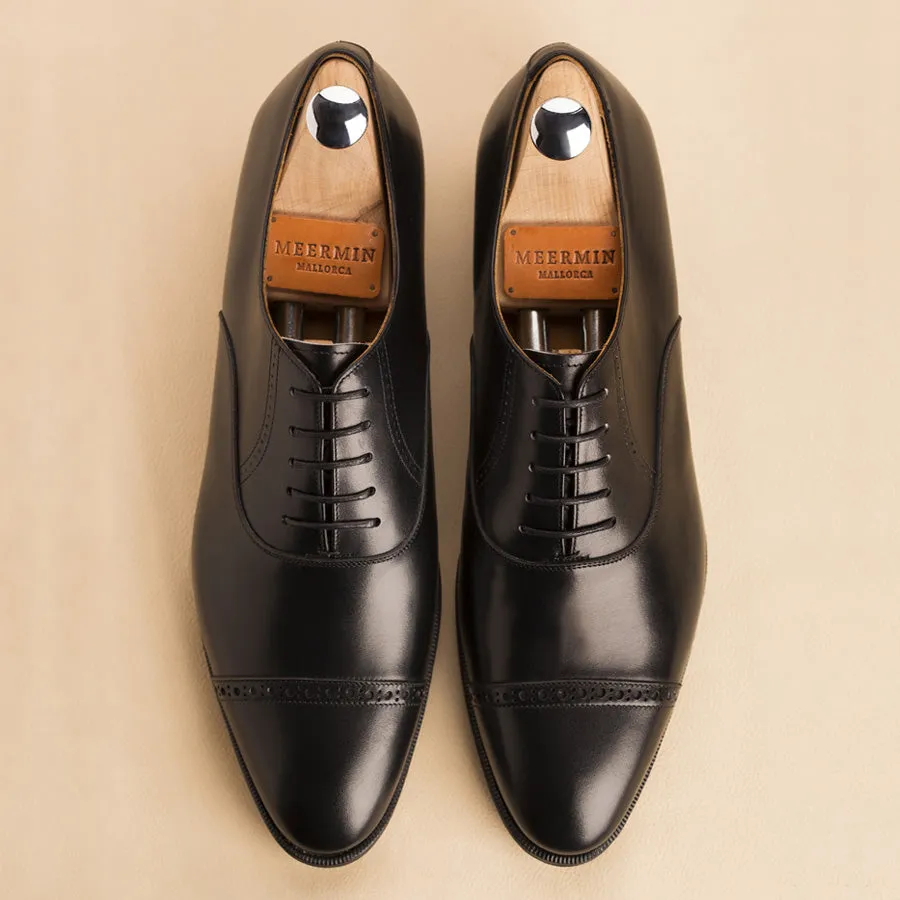 102630 - BLACK FREUDENBERG - E sold by Meermin