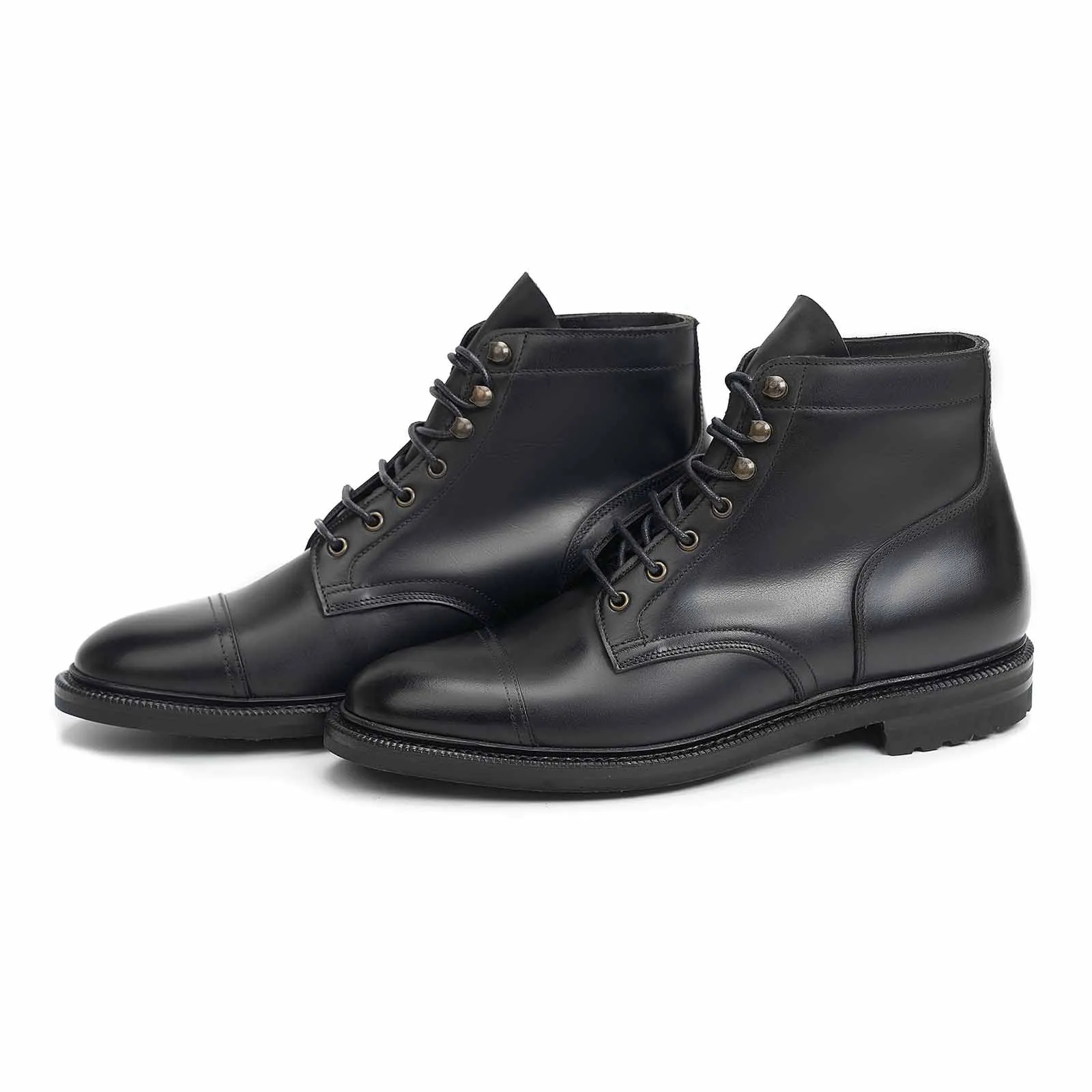514386 - BLACK WAXY CALF - E sold by Meermin