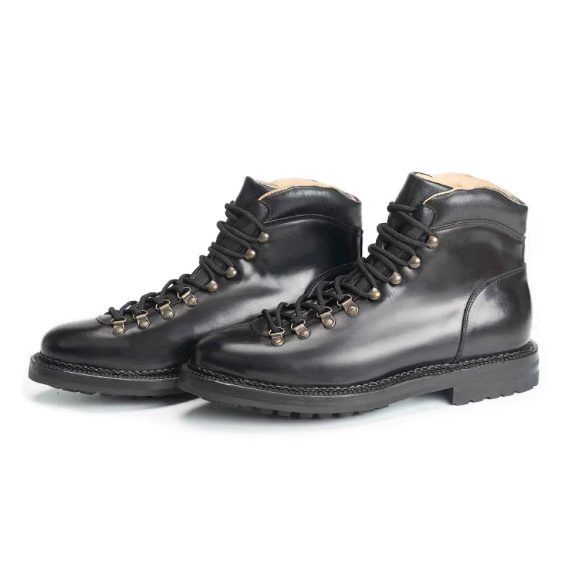 506690 - BLACK HERITAGE SHELL CORDOVAN - E sold by Meermin