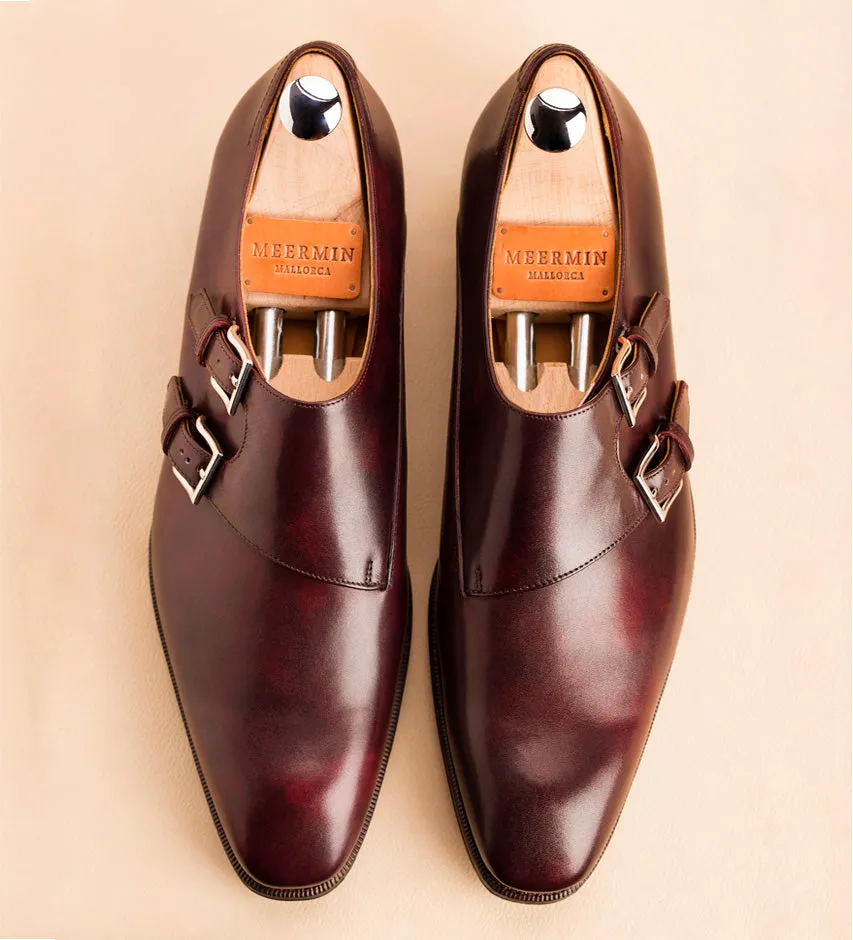 102560 - PLUM MUSEUM CALF - E sold by Meermin