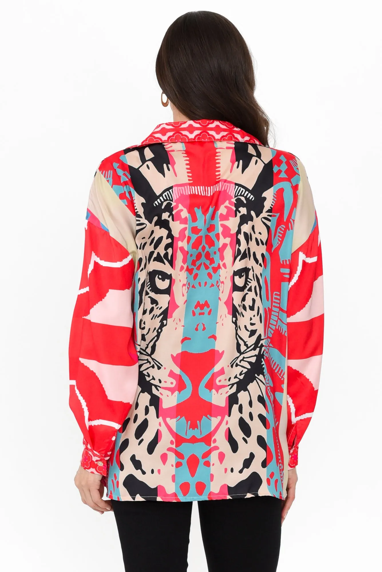 Suzy Pink Leopard V Neck Shirt sold by Blue Bungalow product image thumbnail 2