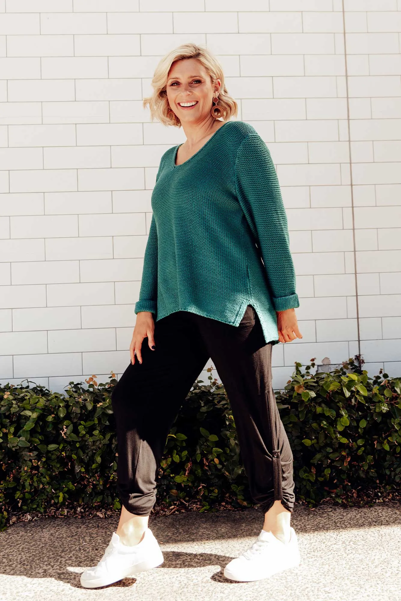 Black Bamboo Pocket Pants sold by Blue Bungalow product image thumbnail 2