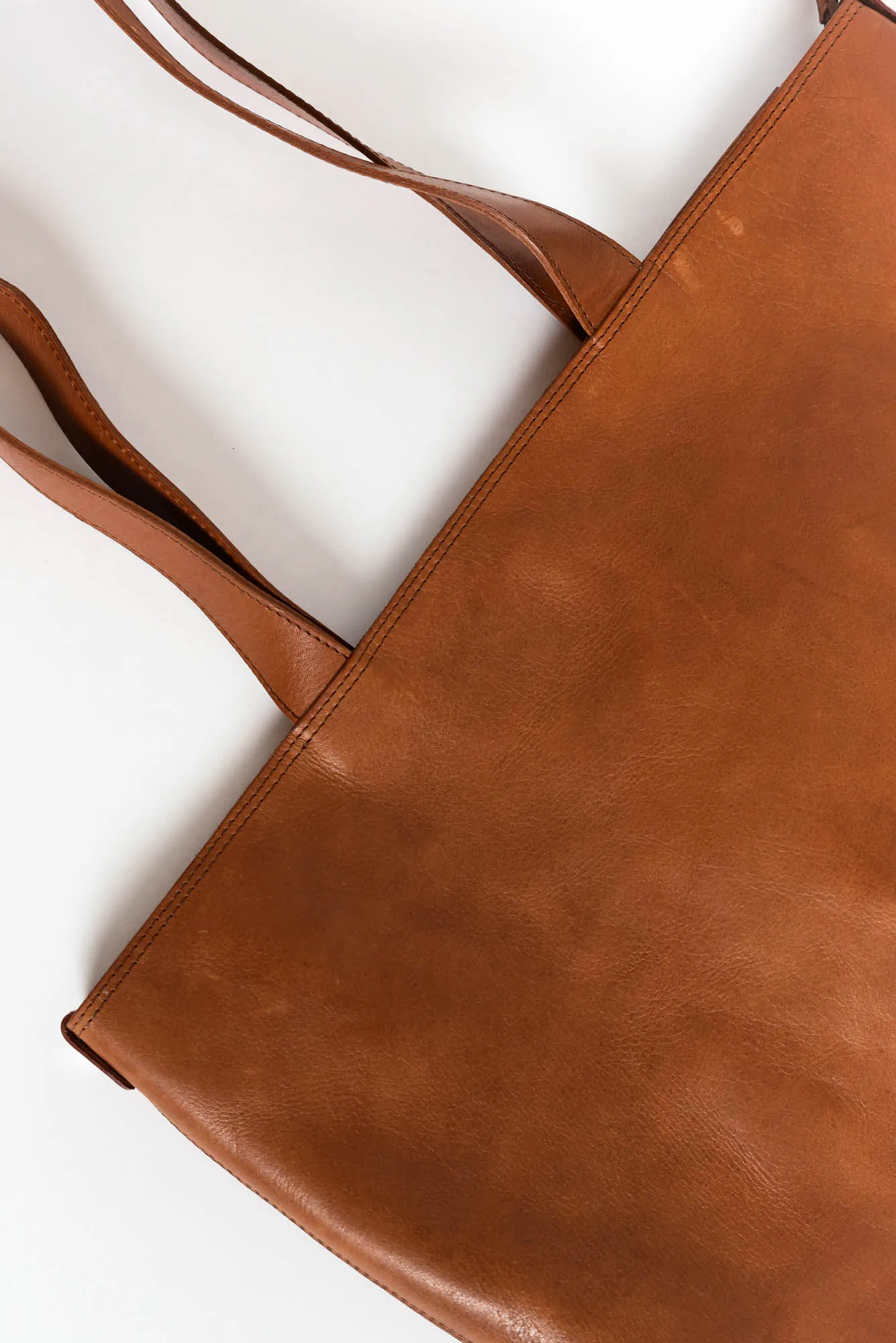 Fenna Brandy Leather Tote sold by Blue Bungalow product image thumbnail 3
