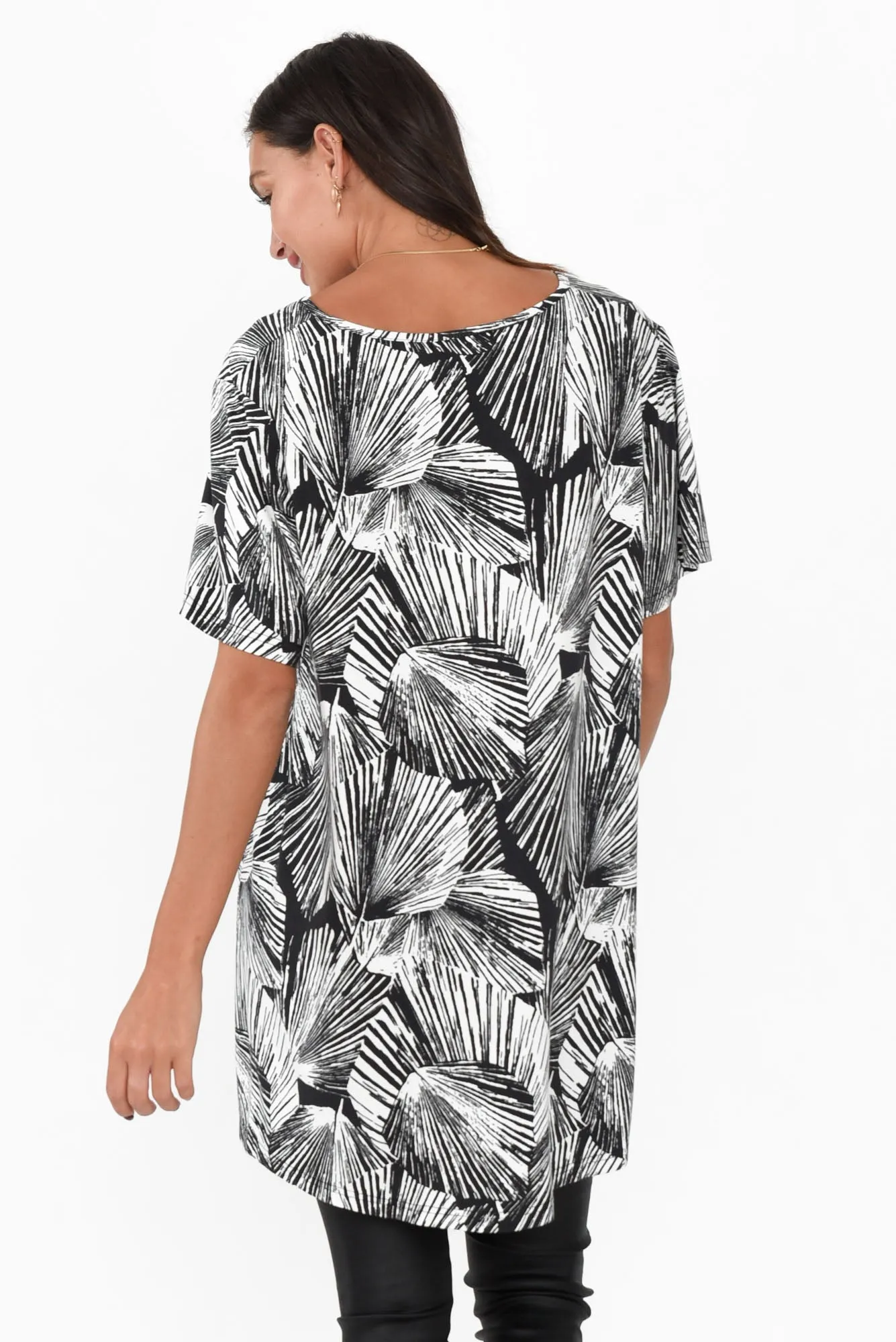 Novella Black Palm Bamboo Top sold by Blue Bungalow product image thumbnail 4