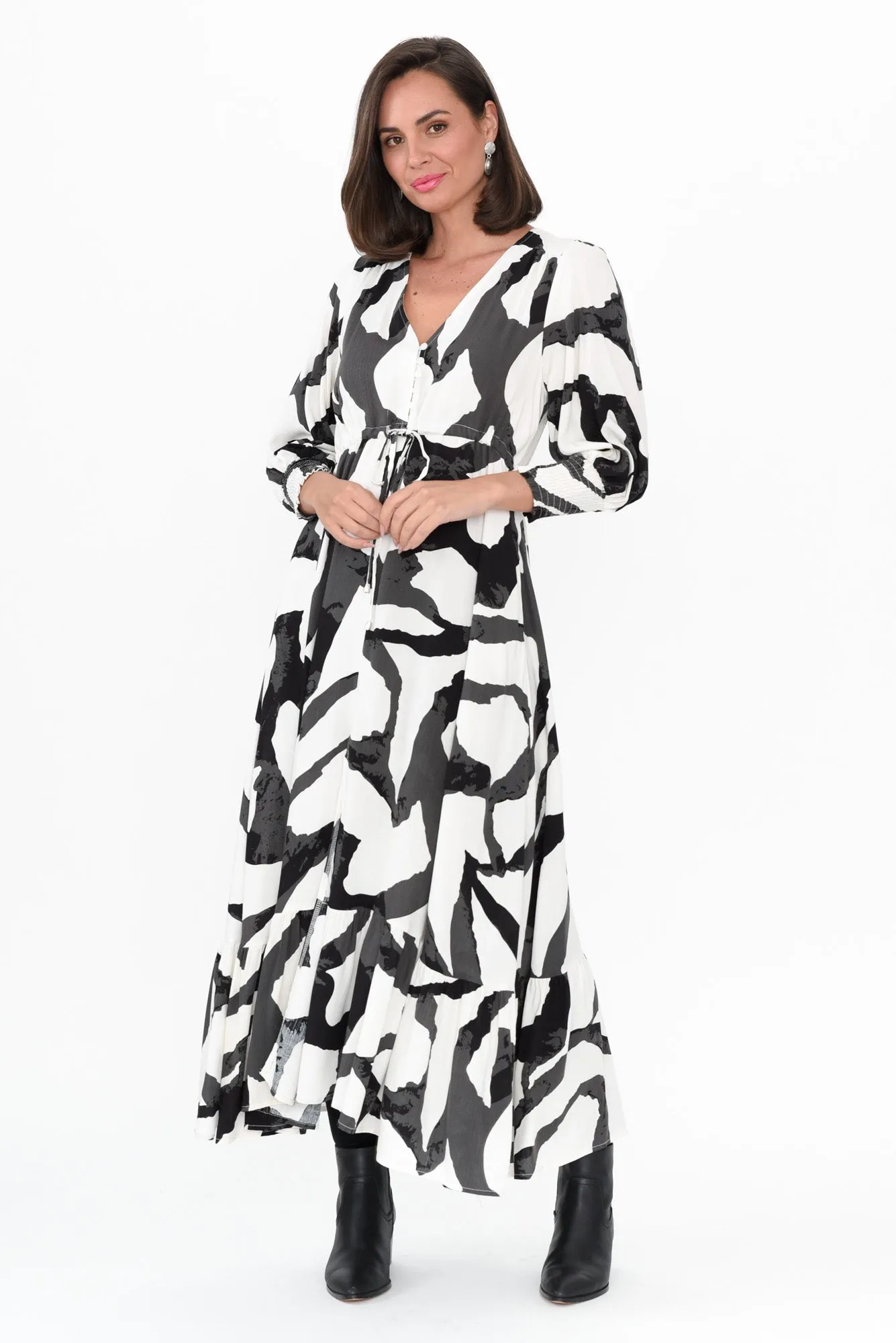 Millard Black Geo Linen Blend Dress sold by Blue Bungalow product image thumbnail 3