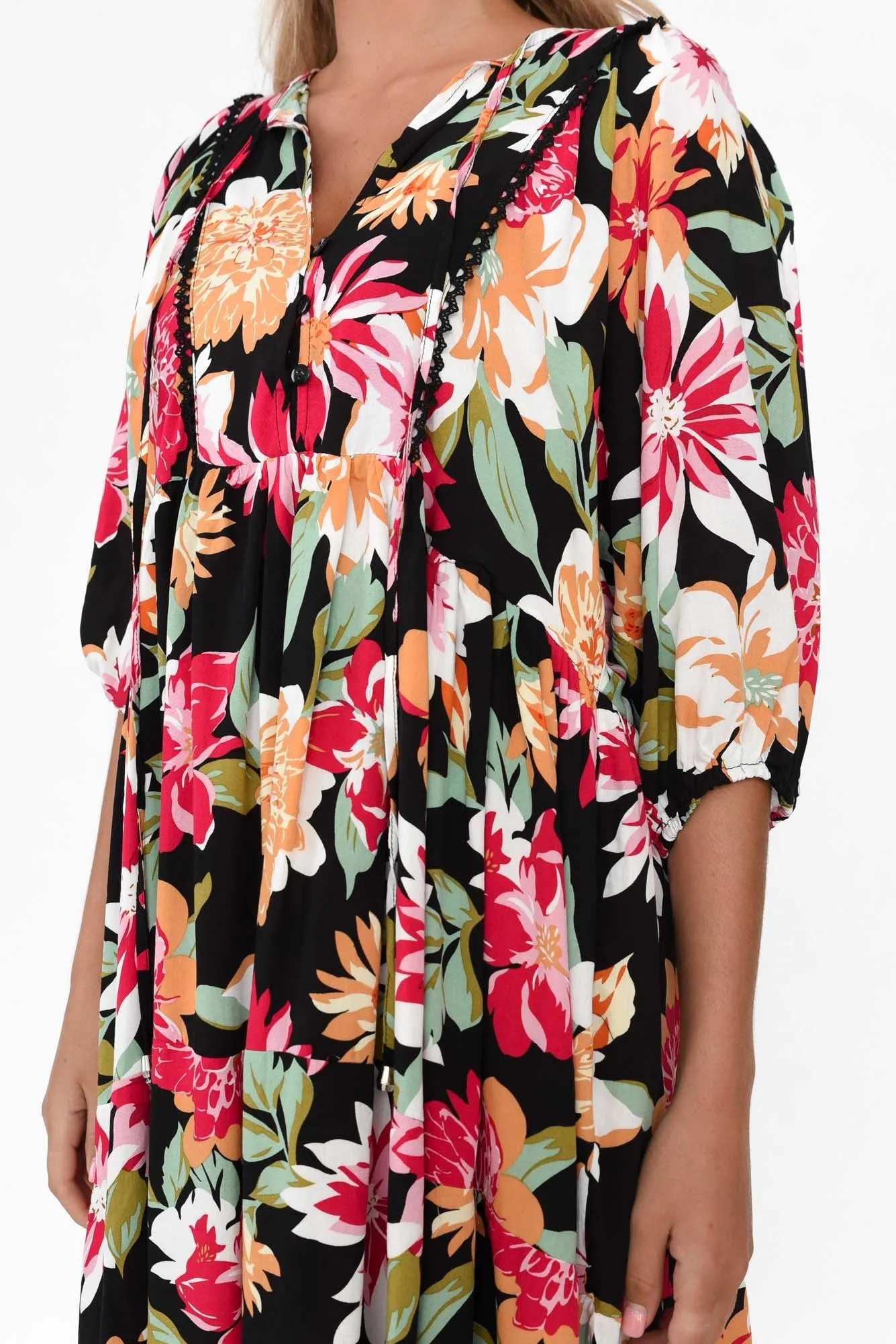 Lyric Black Blossom Pocket Dress sold by Blue Bungalow product image thumbnail 5