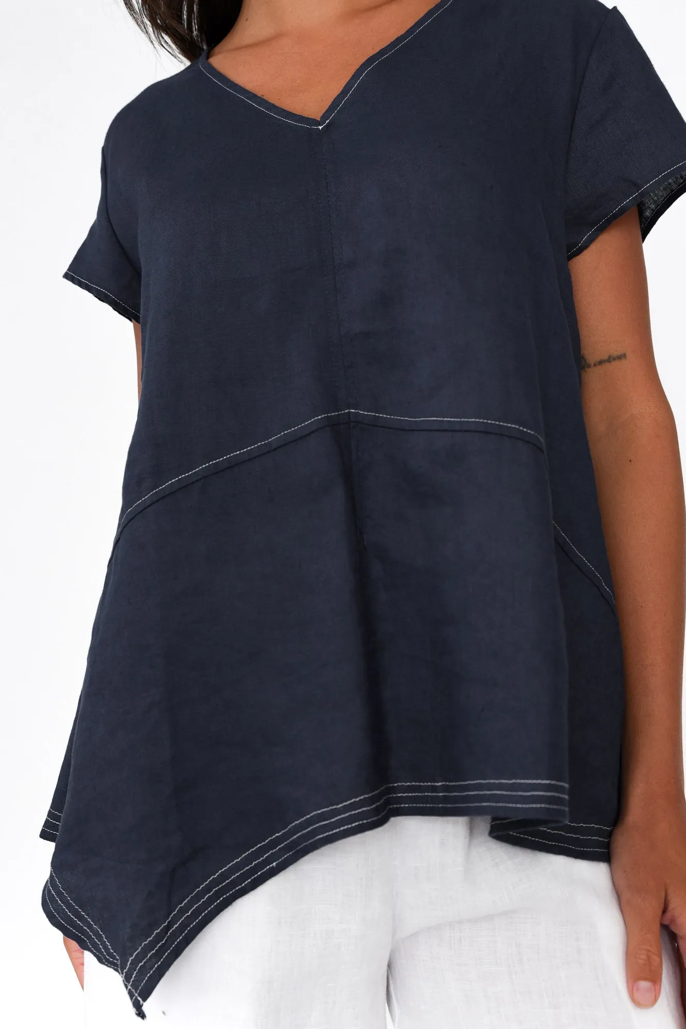Lindy Navy Linen V Neck Top sold by Blue Bungalow product image thumbnail 5