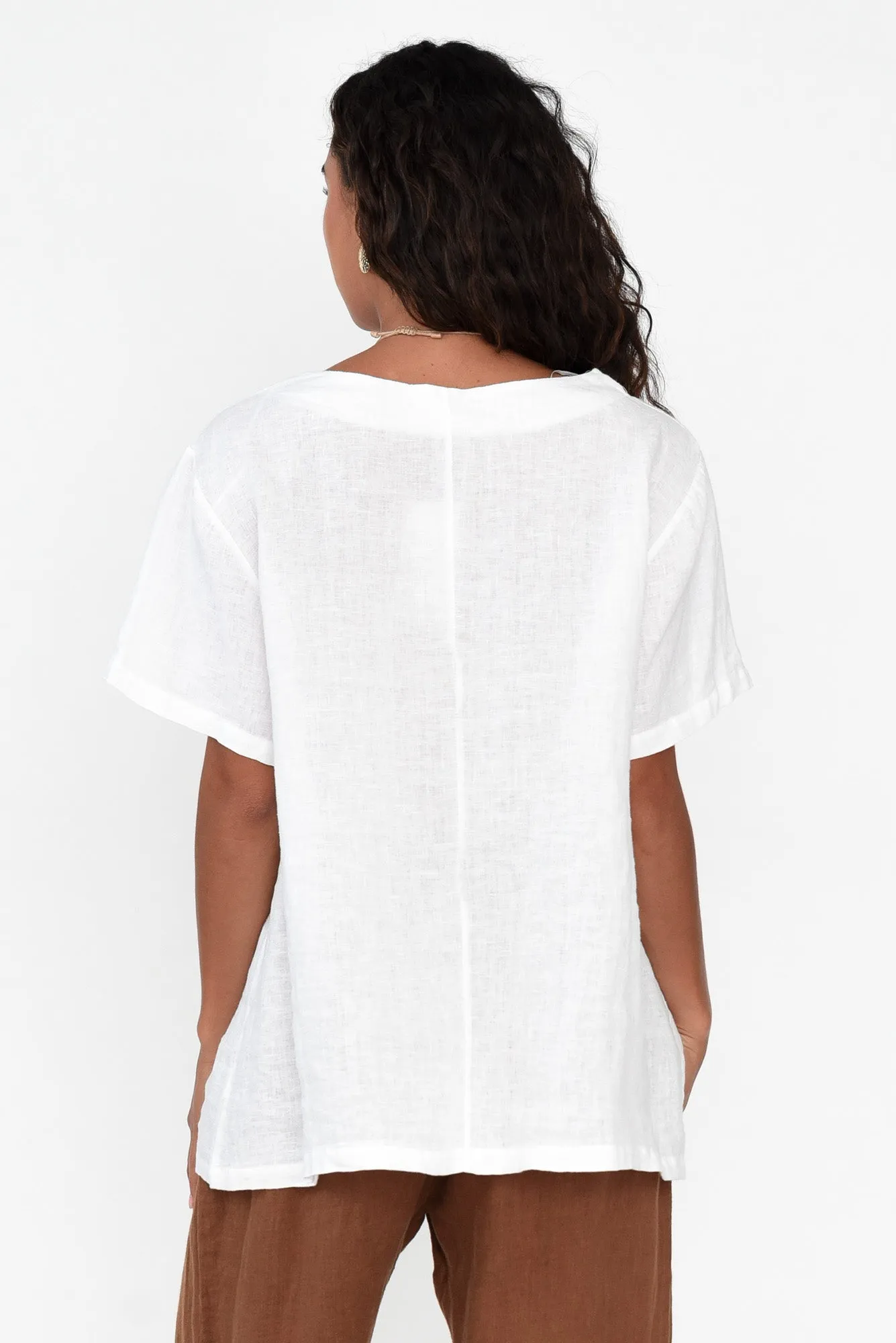 Micah White Linen Scoop Neck Top sold by Blue Bungalow product image thumbnail 5