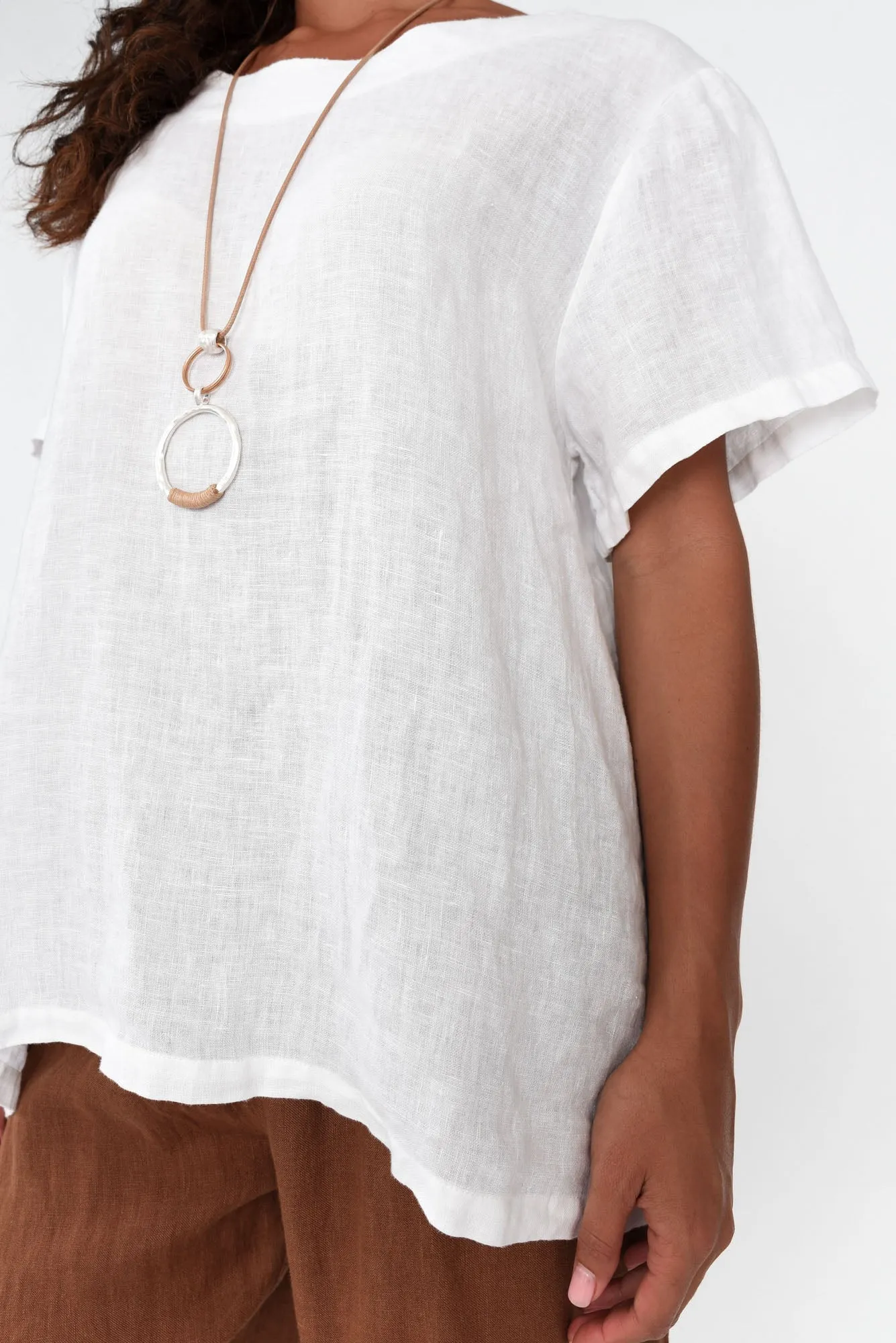 Micah White Linen Scoop Neck Top sold by Blue Bungalow product image thumbnail 3