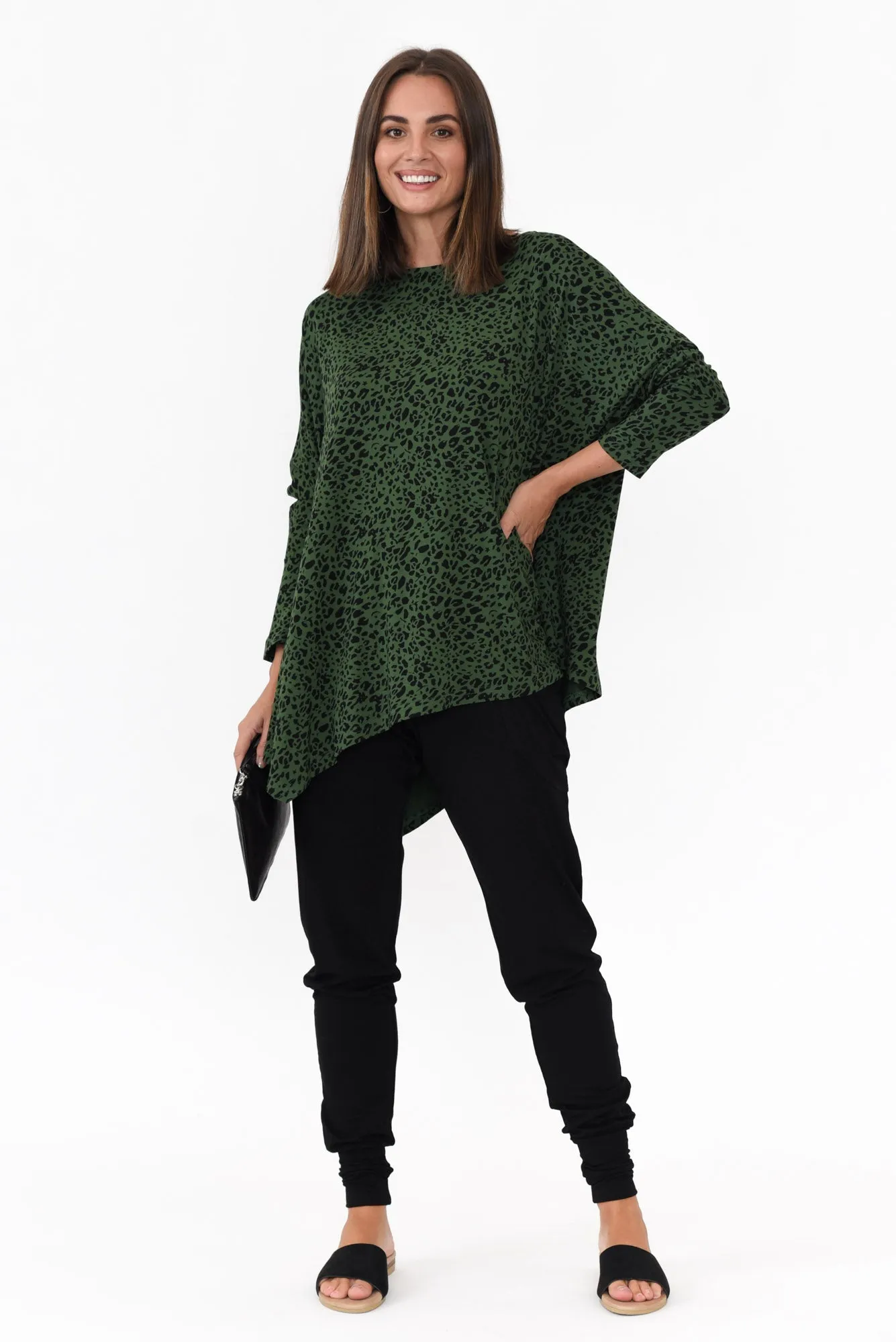 Gaga Black Bamboo Sweat Pants sold by Blue Bungalow product image thumbnail 2