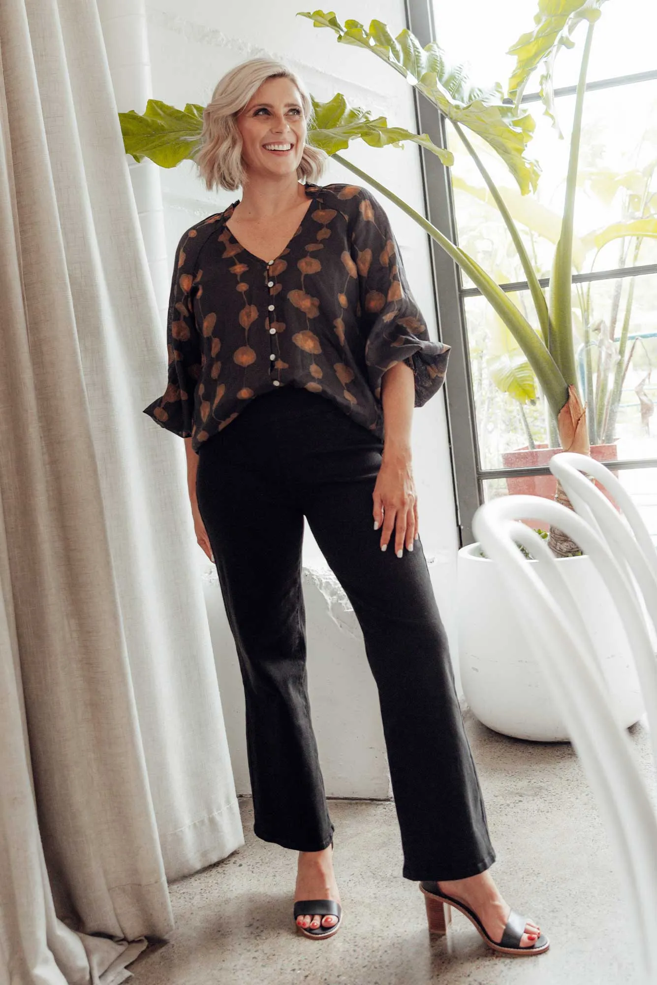 Nicola Black Wide Leg Jeans sold by Blue Bungalow product image thumbnail 2