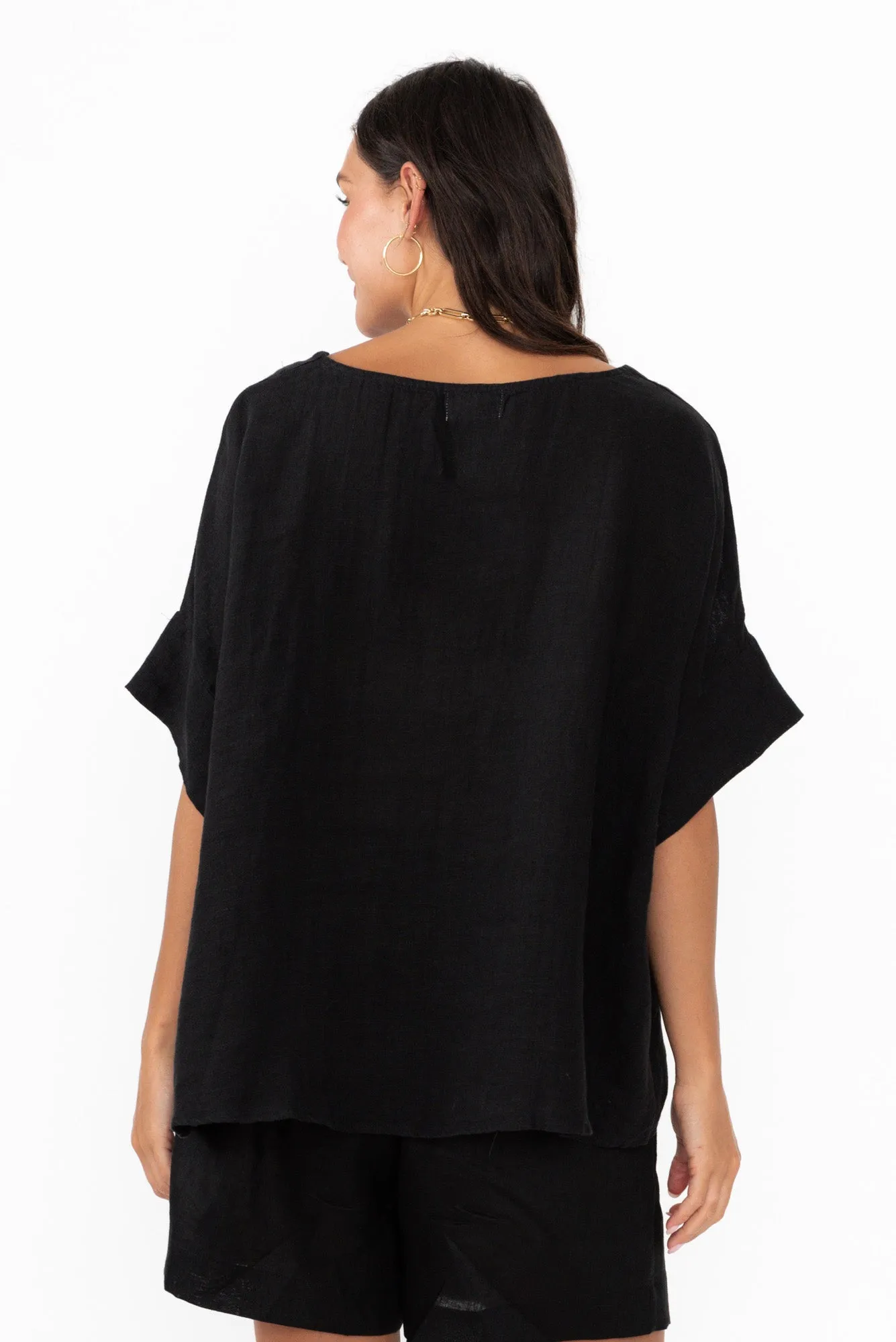 Kiro Black Linen Top sold by Blue Bungalow product image thumbnail 4
