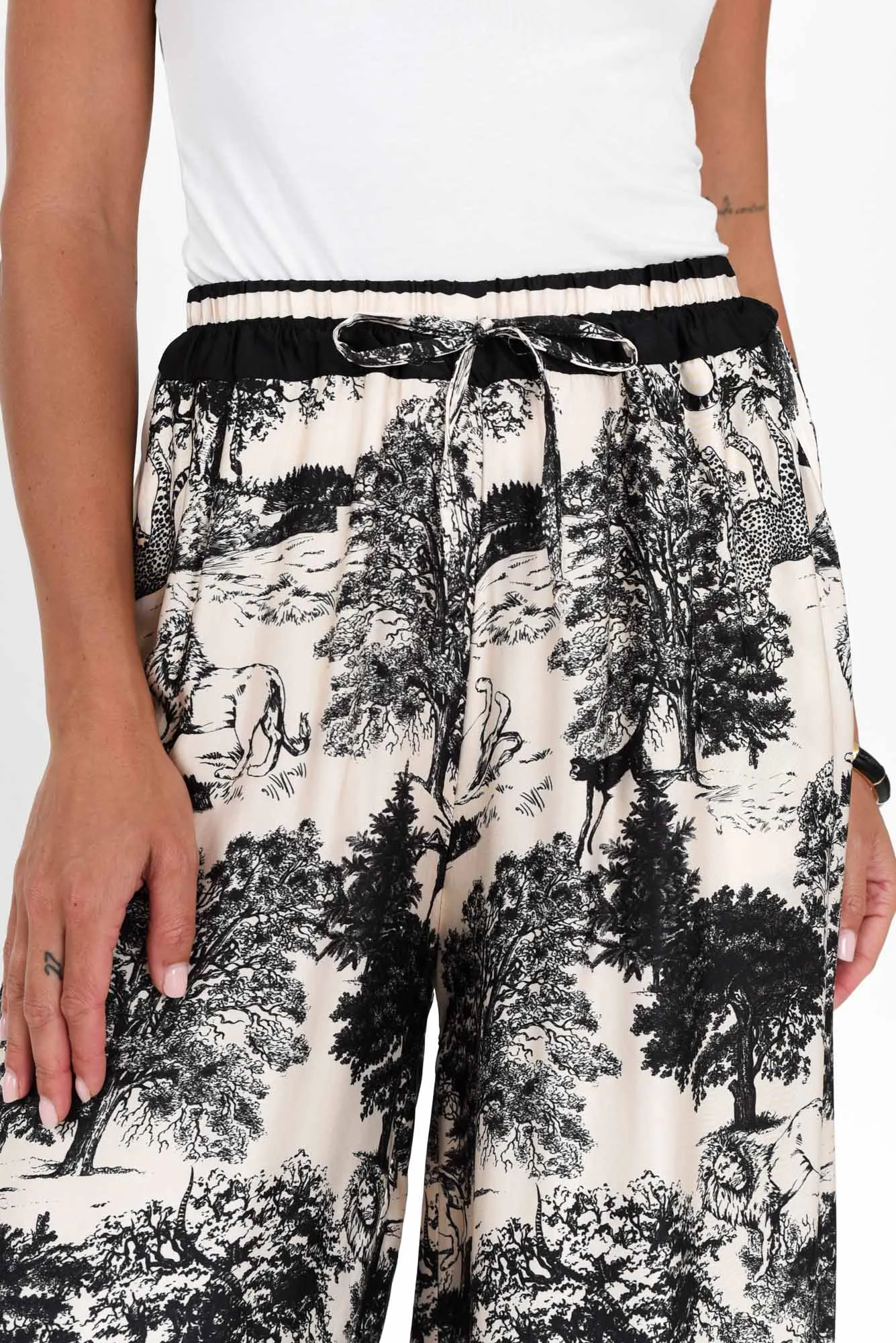 Corio Black Garden Silk Blend Tie Pants sold by Blue Bungalow product image thumbnail 5