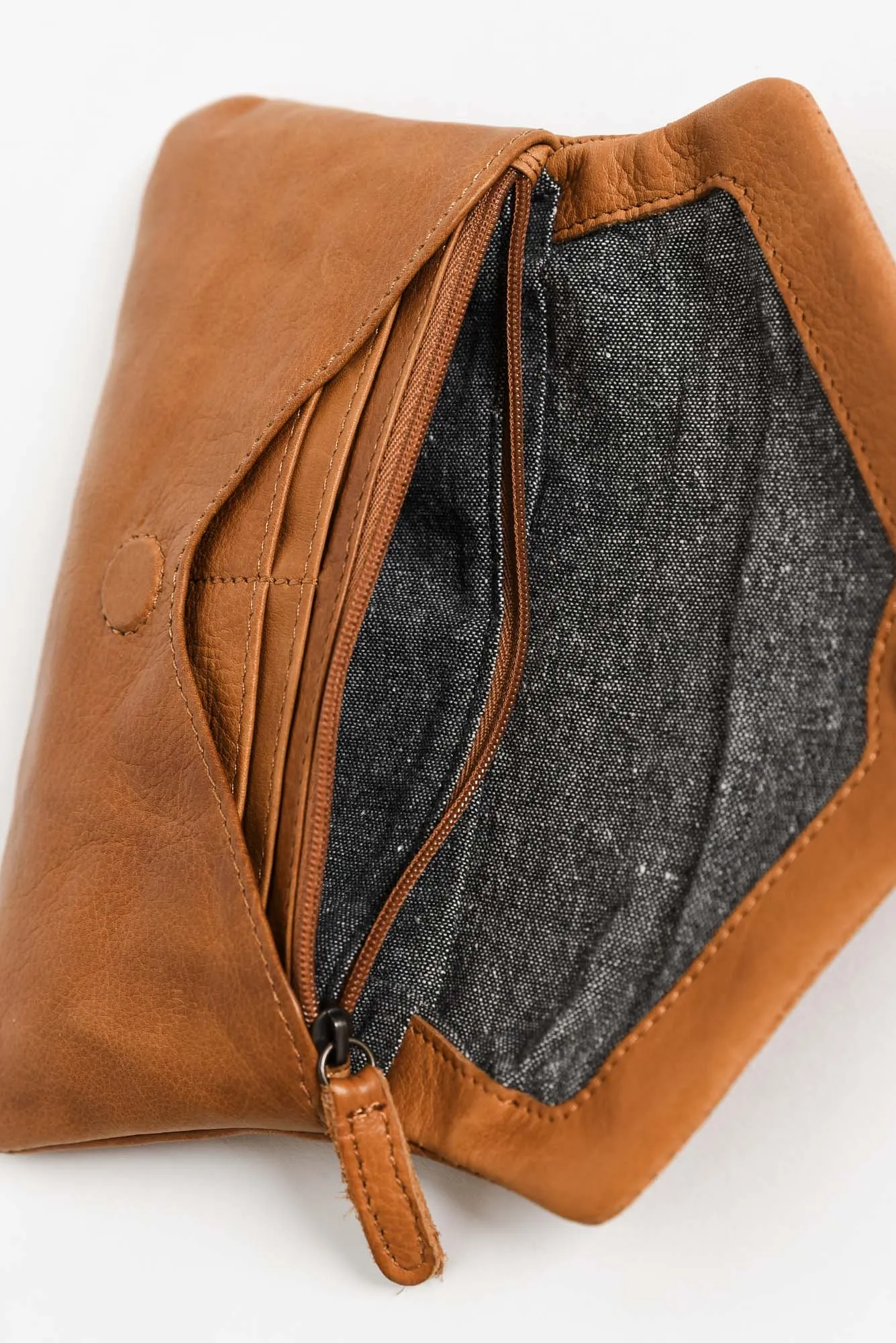 Quinn Tan Leather Purse sold by Blue Bungalow product image thumbnail 2