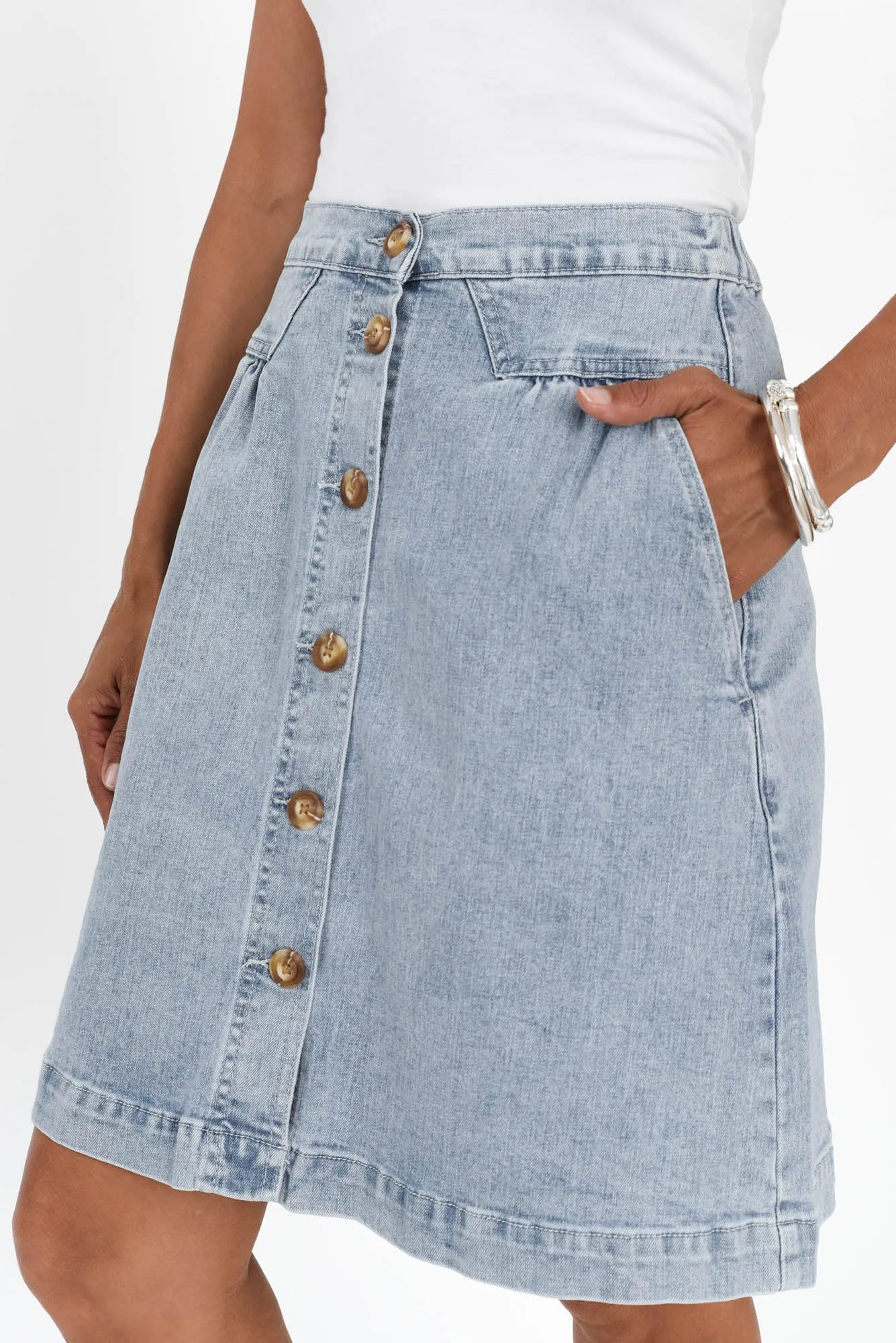 Amanda Vintage Blue Stretch Denim Skirt sold by Blue Bungalow product image thumbnail 5