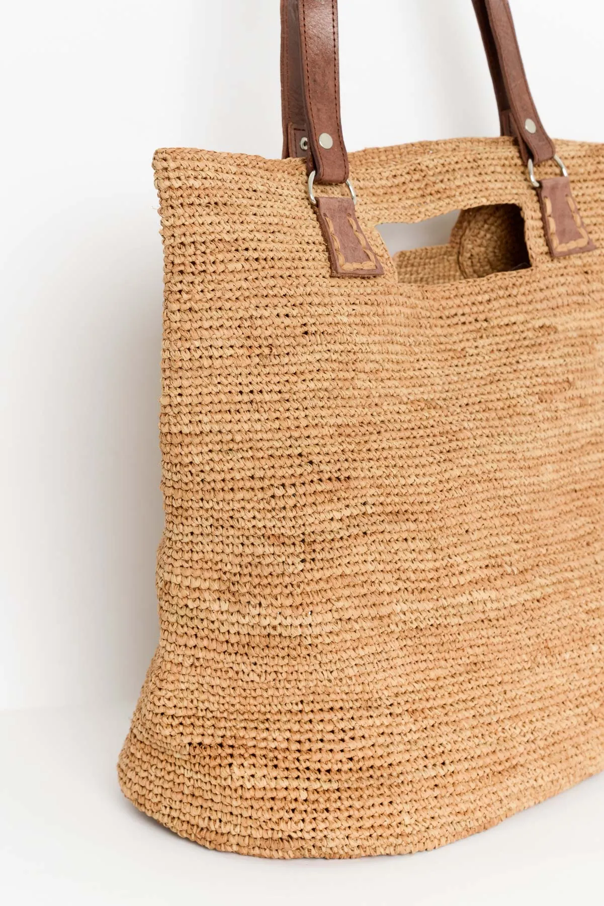 Soa Natural Raffia Shoulder Bag sold by Blue Bungalow product image thumbnail 4