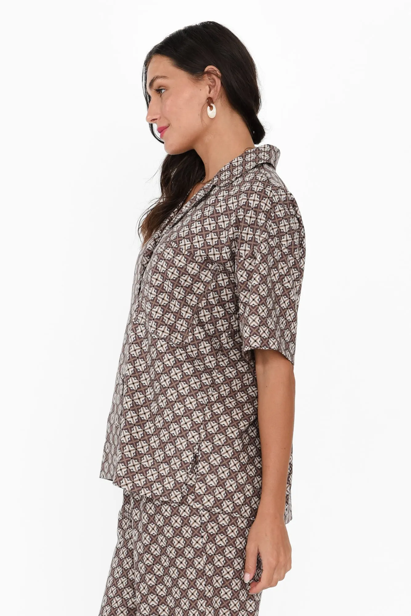 Lui Chocolate Geo Linen Blend Shirt sold by Blue Bungalow product image thumbnail 3