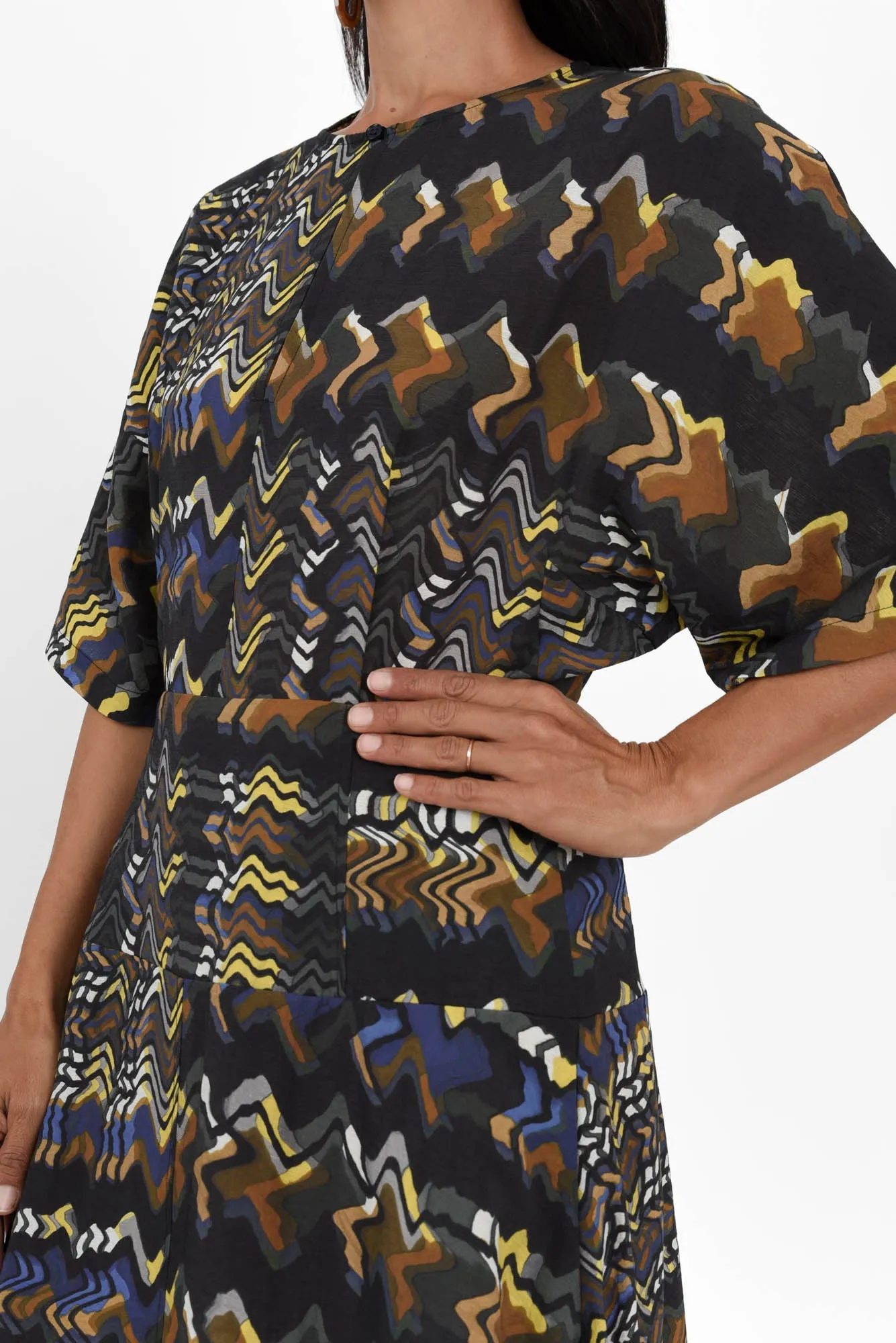 Kolide Navy Abstract Midi Dress sold by Blue Bungalow product image thumbnail 5