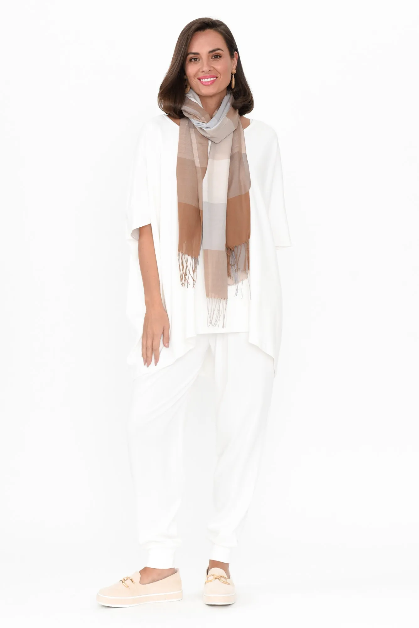 Atwood White Batwing Top sold by Blue Bungalow product image thumbnail 2