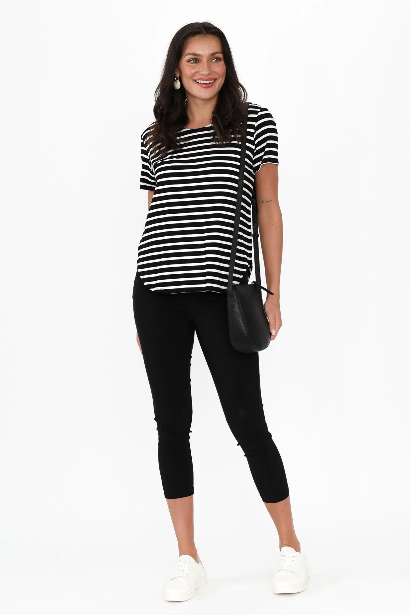 Zara Black Stretch Cropped Pants sold by Blue Bungalow product image thumbnail 2