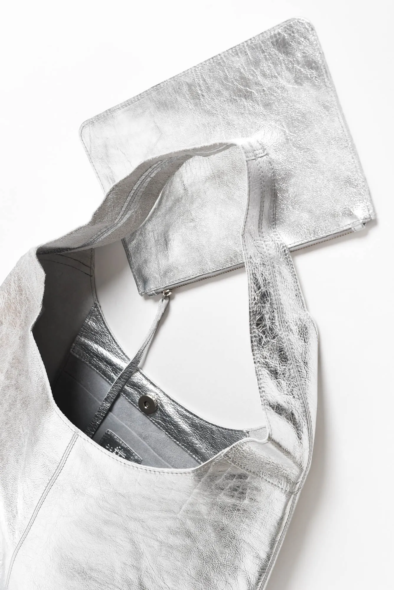 Lynx Silver Metallic Shoulder Bag sold by Blue Bungalow product image thumbnail 2