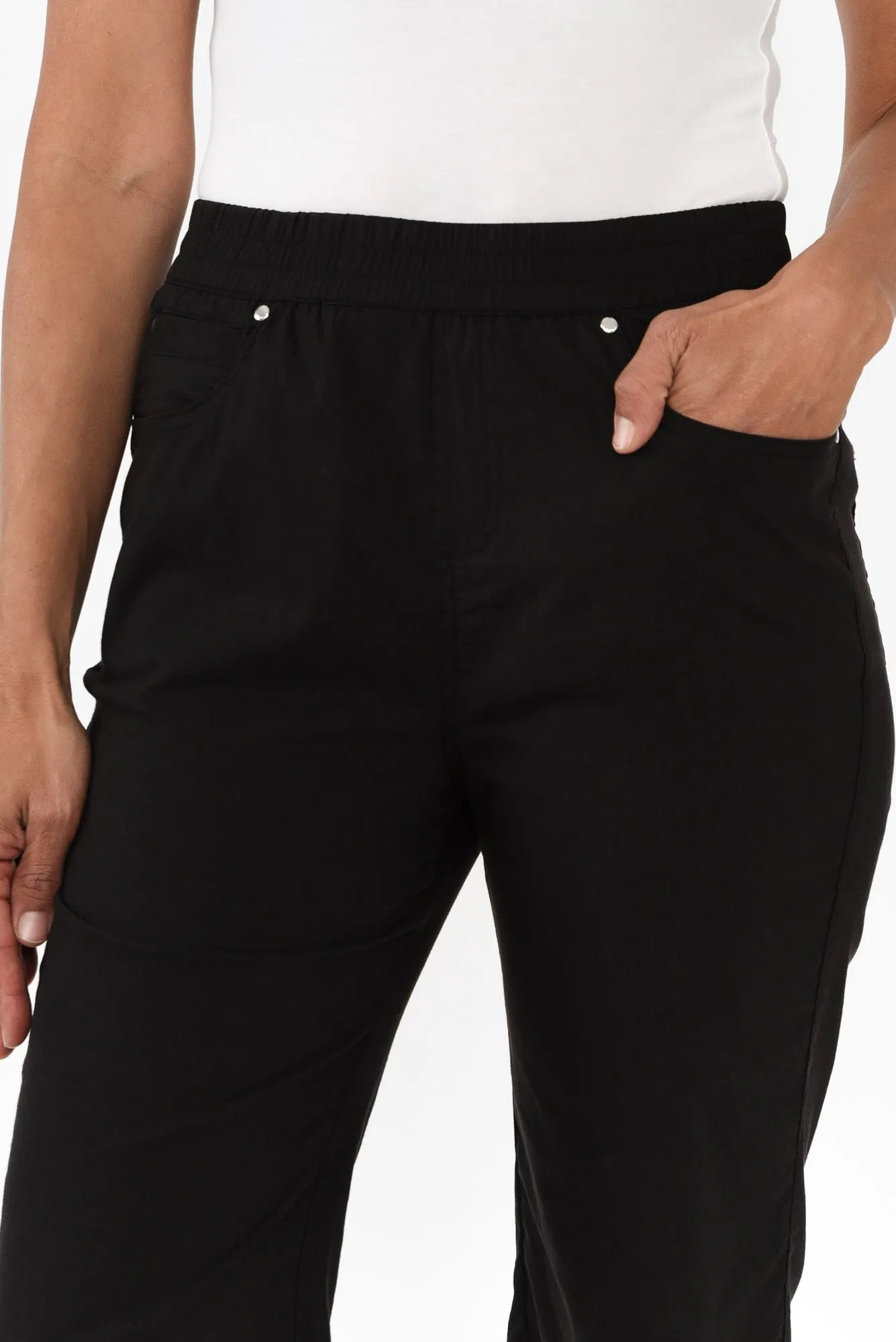 Air-Lite Black Stretch Pocket Shorts sold by Blue Bungalow product image thumbnail 5