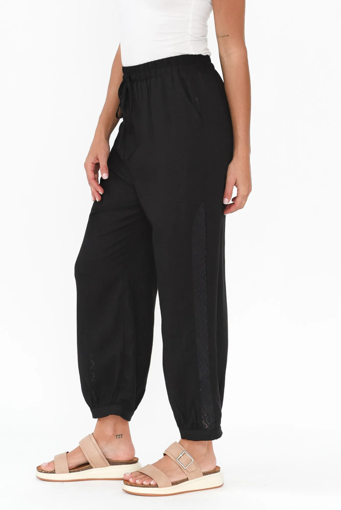 Beretta Black Lace Linen Blend Pants sold by Blue Bungalow product image thumbnail 3
