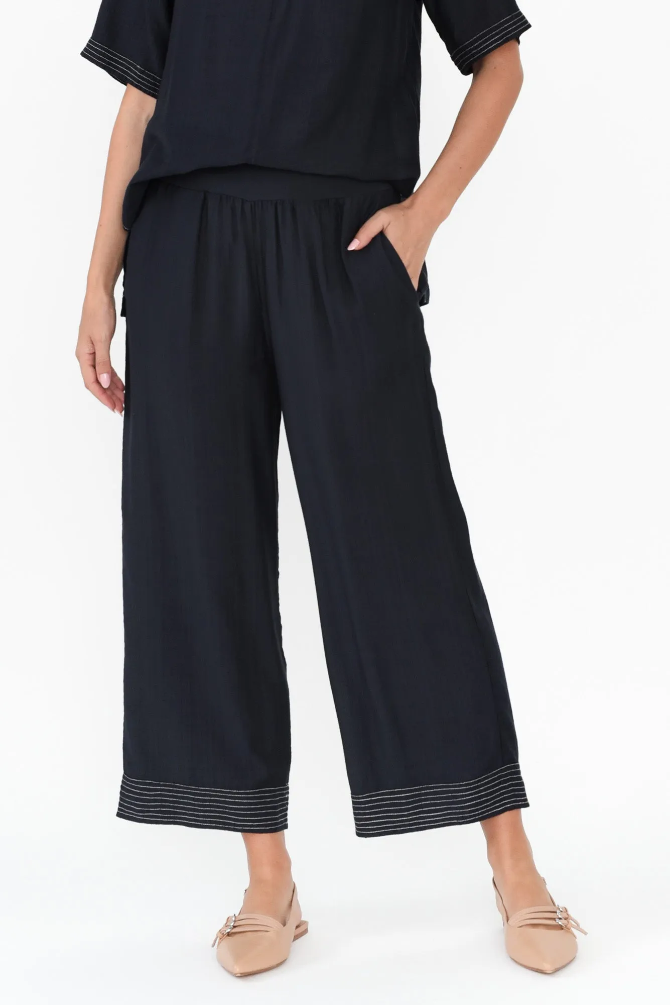 Seville Navy Contrast Cropped Pants sold by Blue Bungalow