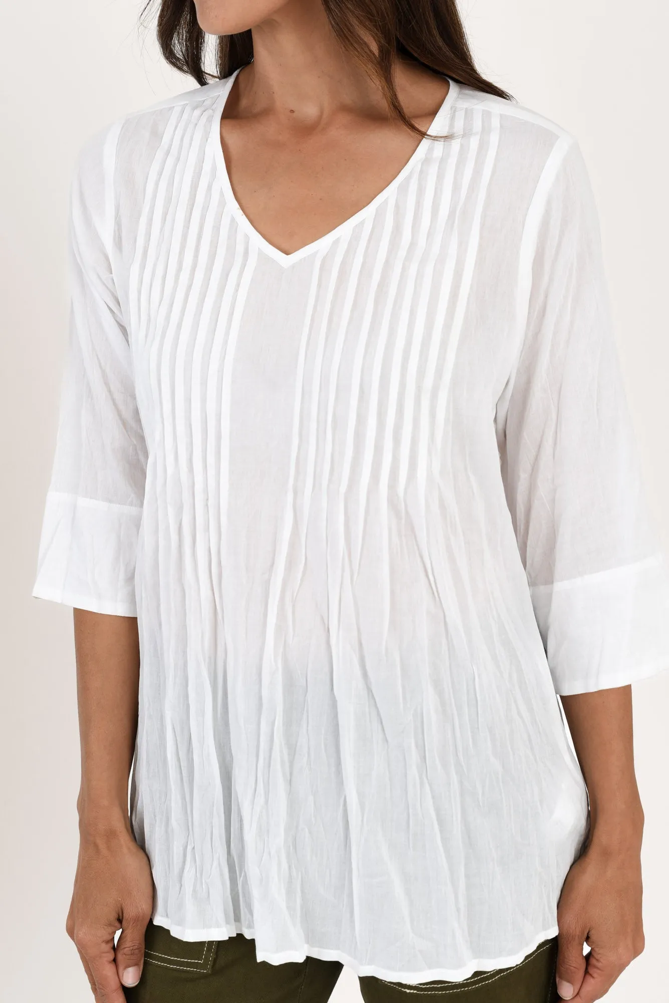 Fia White Sleeved Crinkle Cotton Top sold by Blue Bungalow product image thumbnail 5