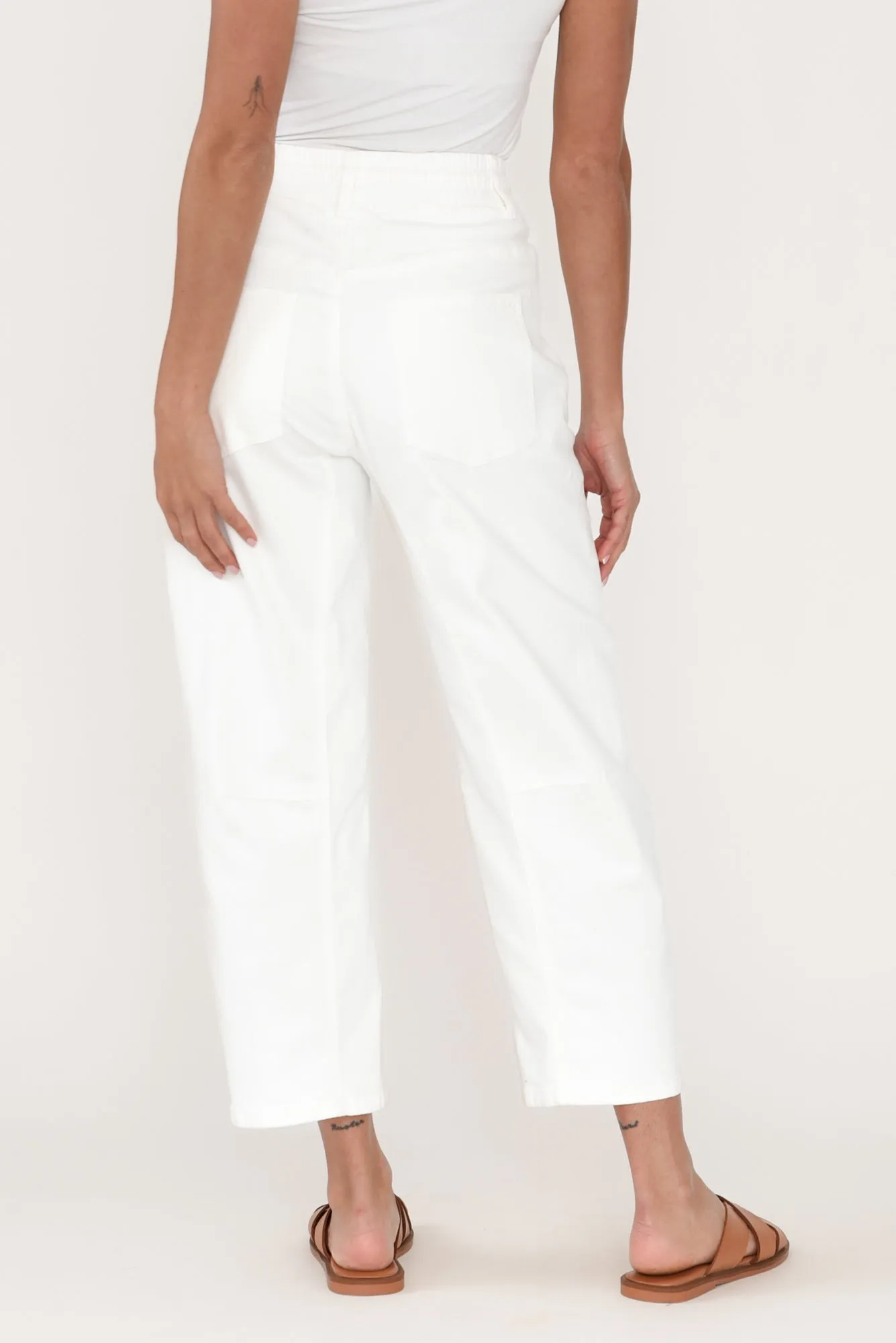 BB Barrel White Jeans sold by Blue Bungalow product image thumbnail 4