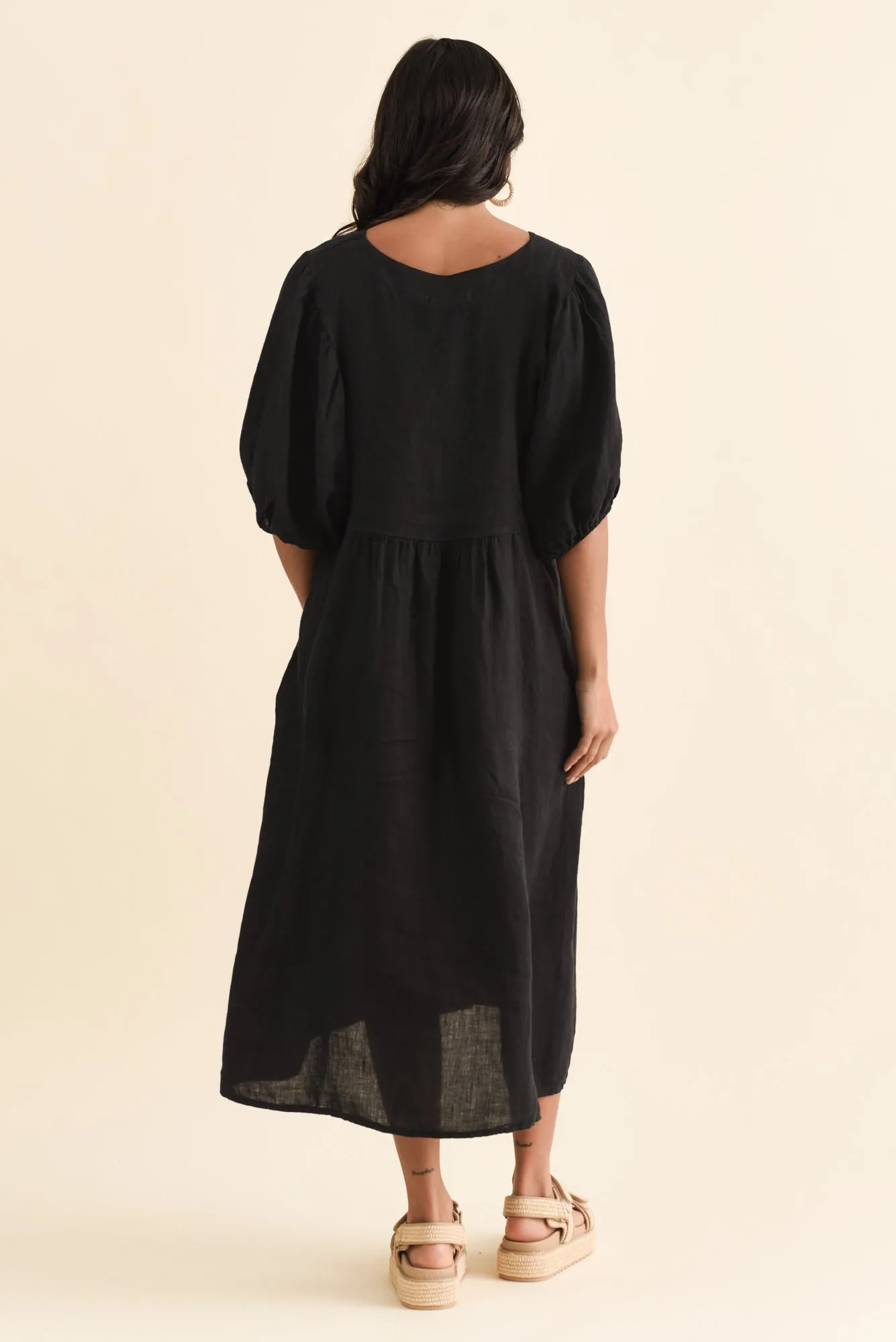 Claudine Black Linen Pocket Dress sold by Blue Bungalow product image thumbnail 4