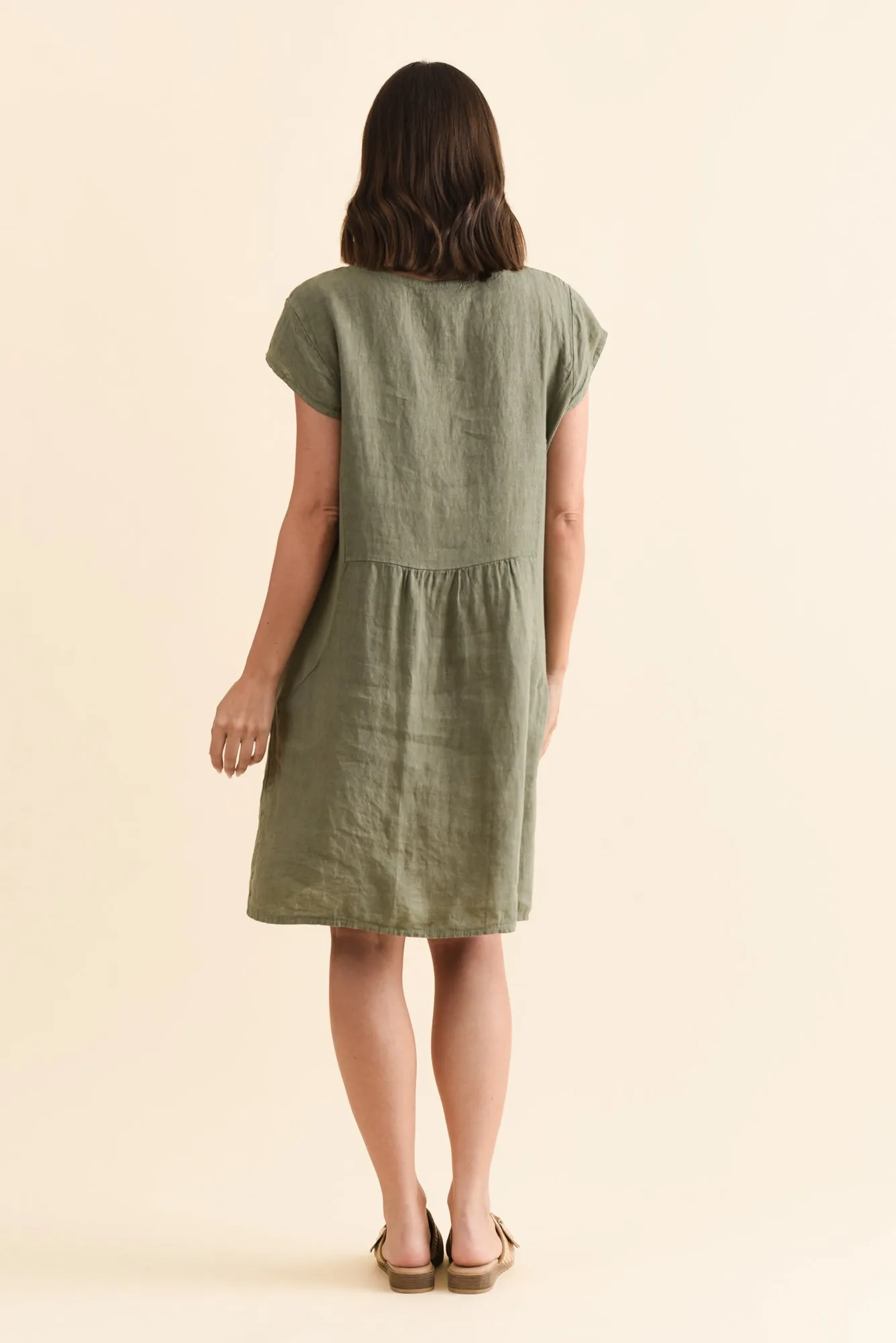 Sahara Khaki Linen Pocket Dress sold by Blue Bungalow product image thumbnail 4