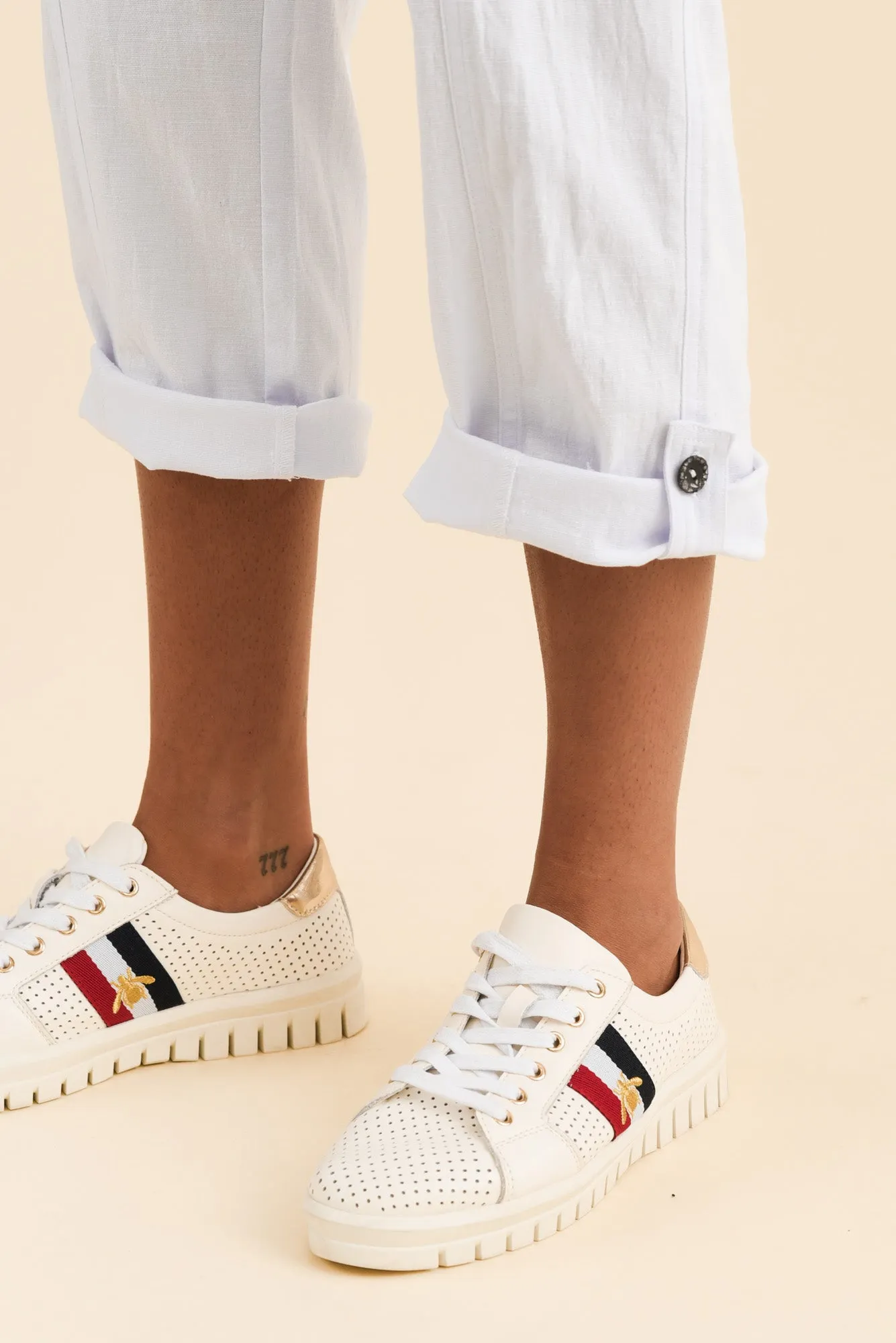 Lindsay White 7/8 Cargo Pants sold by Blue Bungalow product image thumbnail 5