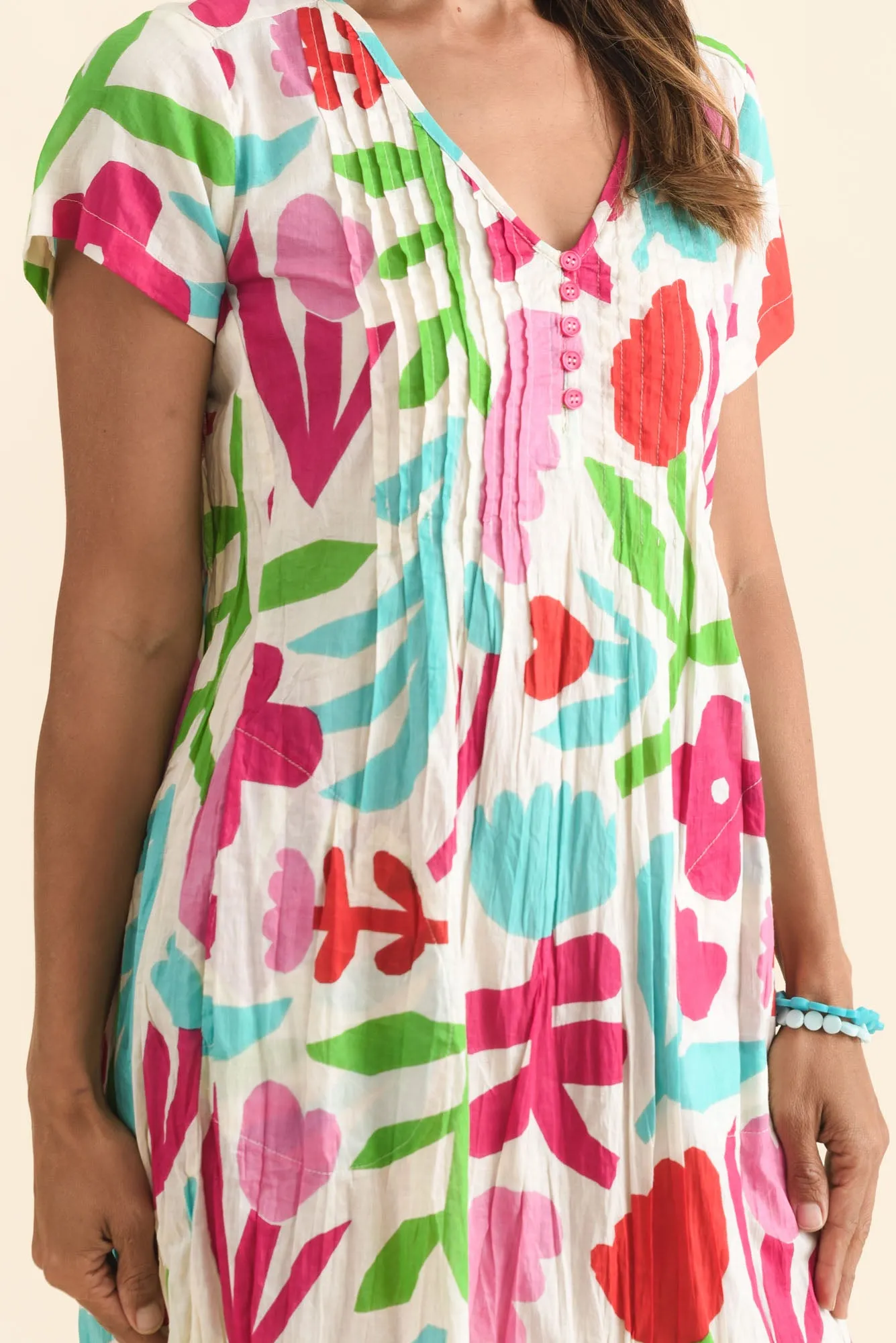 Sabina White Flower Crinkle Cotton Dress sold by Blue Bungalow product image thumbnail 5