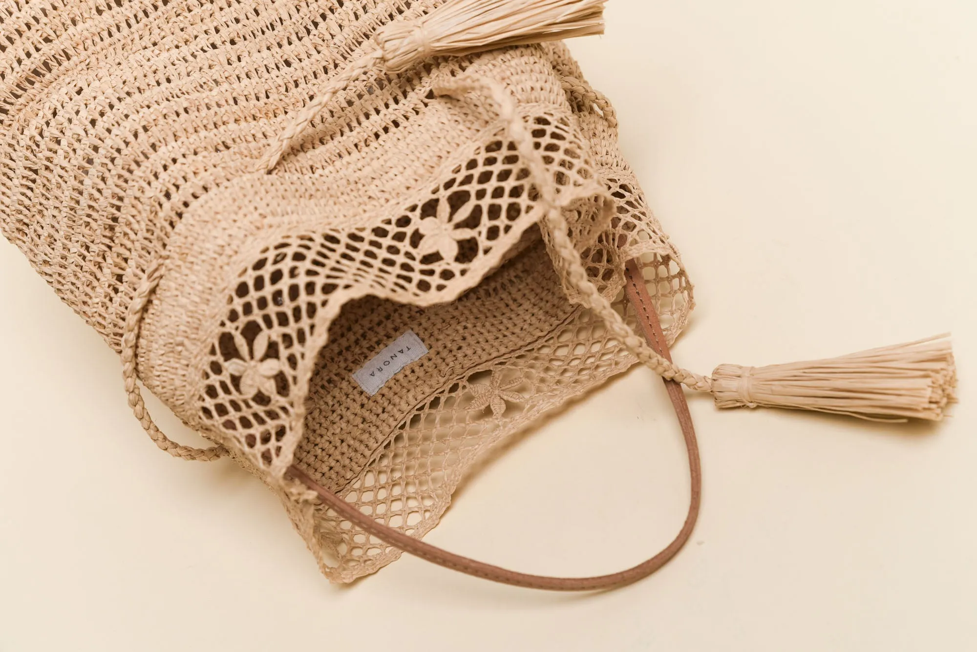 Bombo Natural Raffia Handbag sold by Blue Bungalow product image thumbnail 3