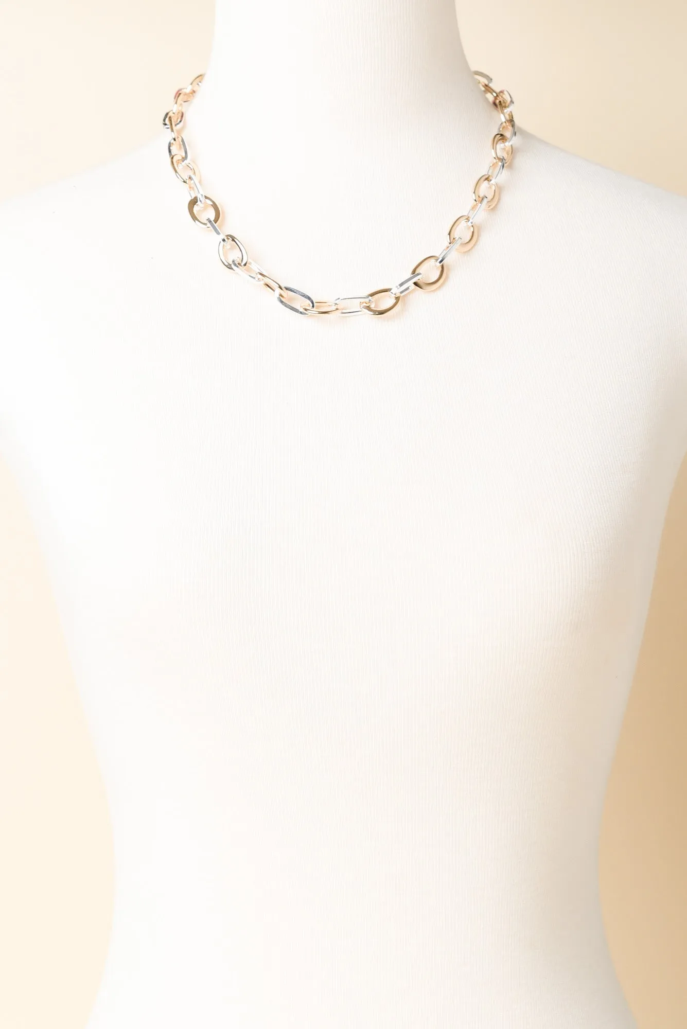Givari Two Tone Chain Necklace sold by Blue Bungalow product image thumbnail 2