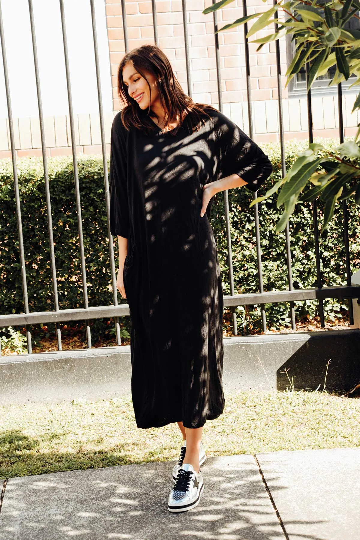 Travel Black Crinkle Cotton Sleeved Maxi Dress sold by Blue Bungalow product image thumbnail 2