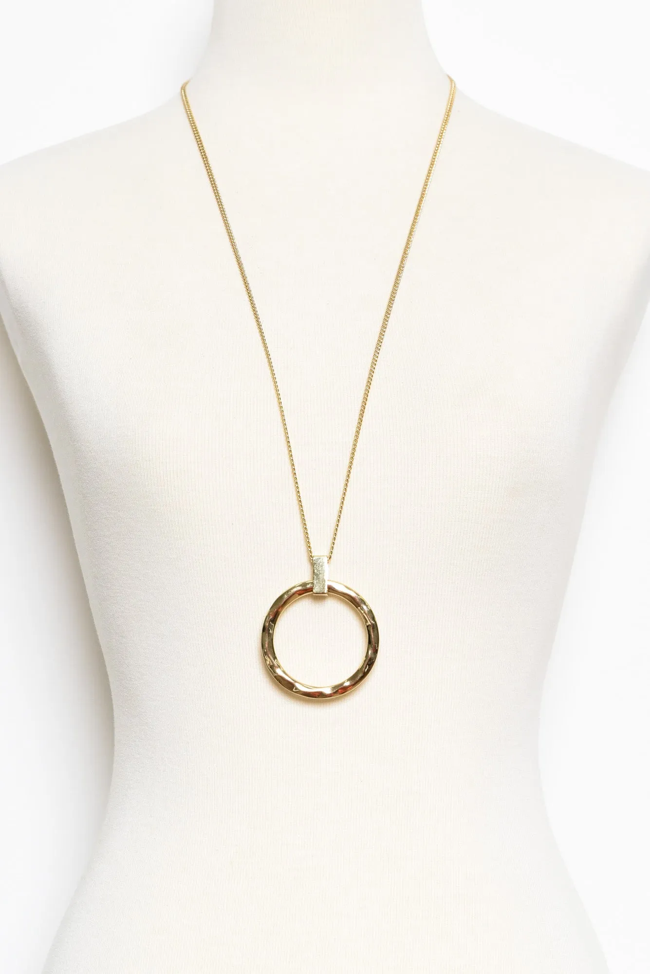 Coraline Gold Circle Chain Necklace sold by Blue Bungalow product image thumbnail 2
