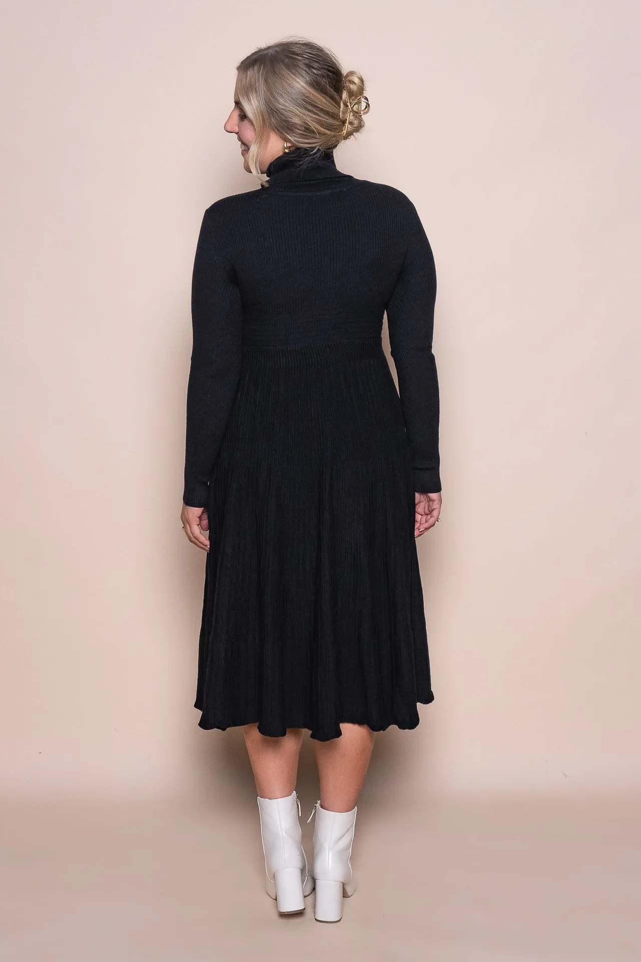 Ailsa Knit Dress in Black sold by Always Alice product image thumbnail 4