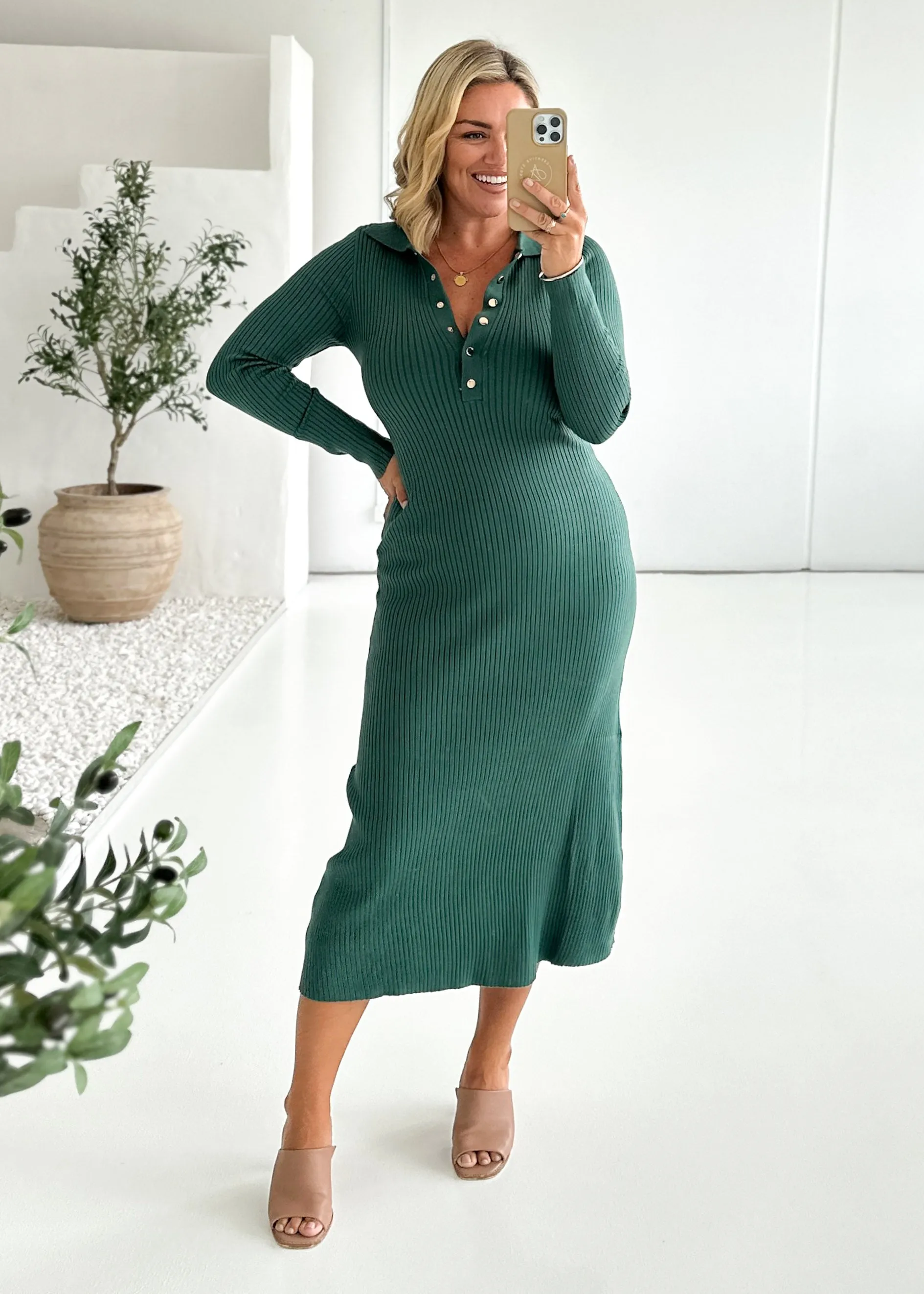 Helen Knit Maxi Dress - Emerald sold by Gingham & Heels product image thumbnail 2