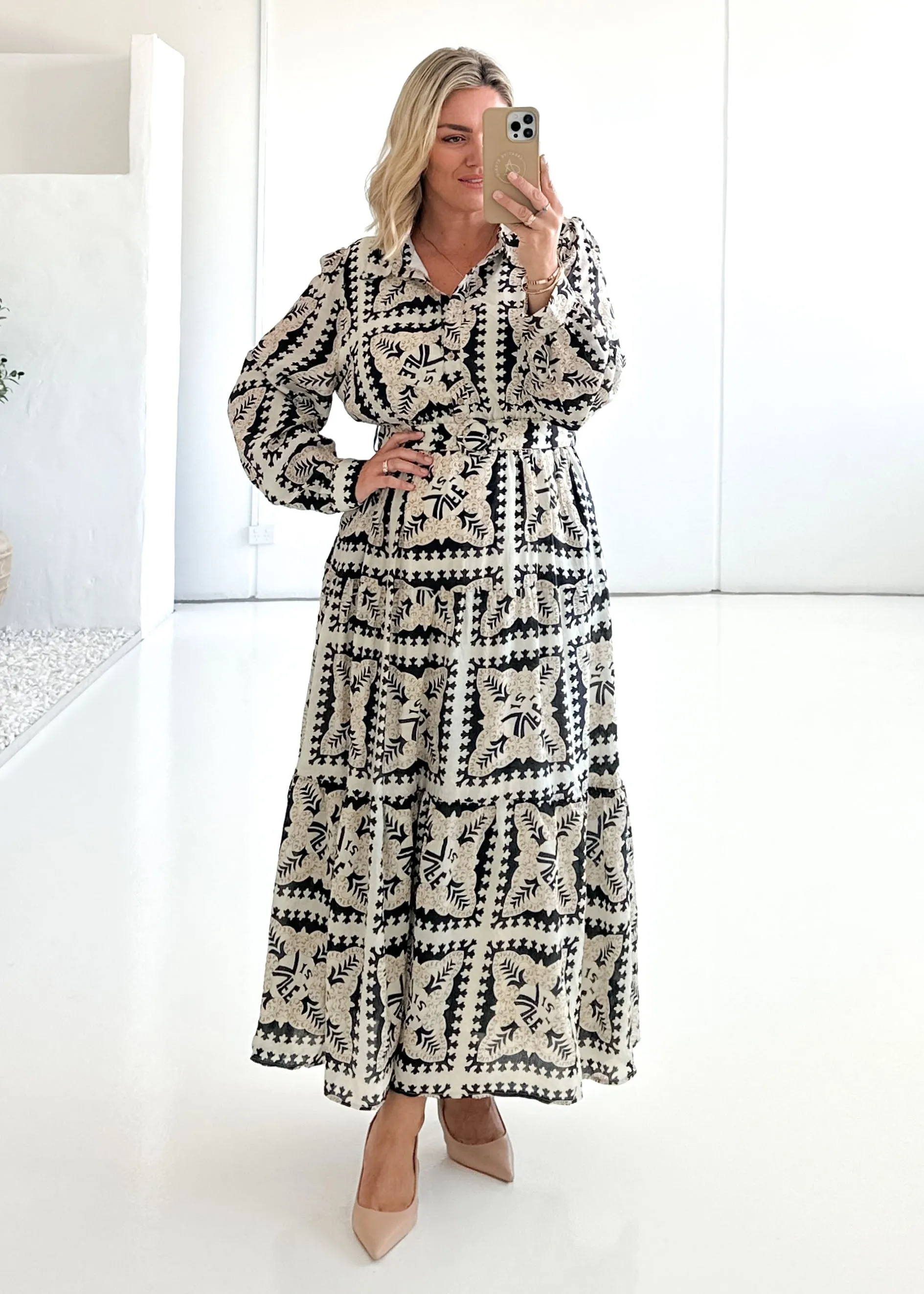 Jeltra Maxi Dress - Black Paisley sold by Gingham & Heels product image thumbnail 2