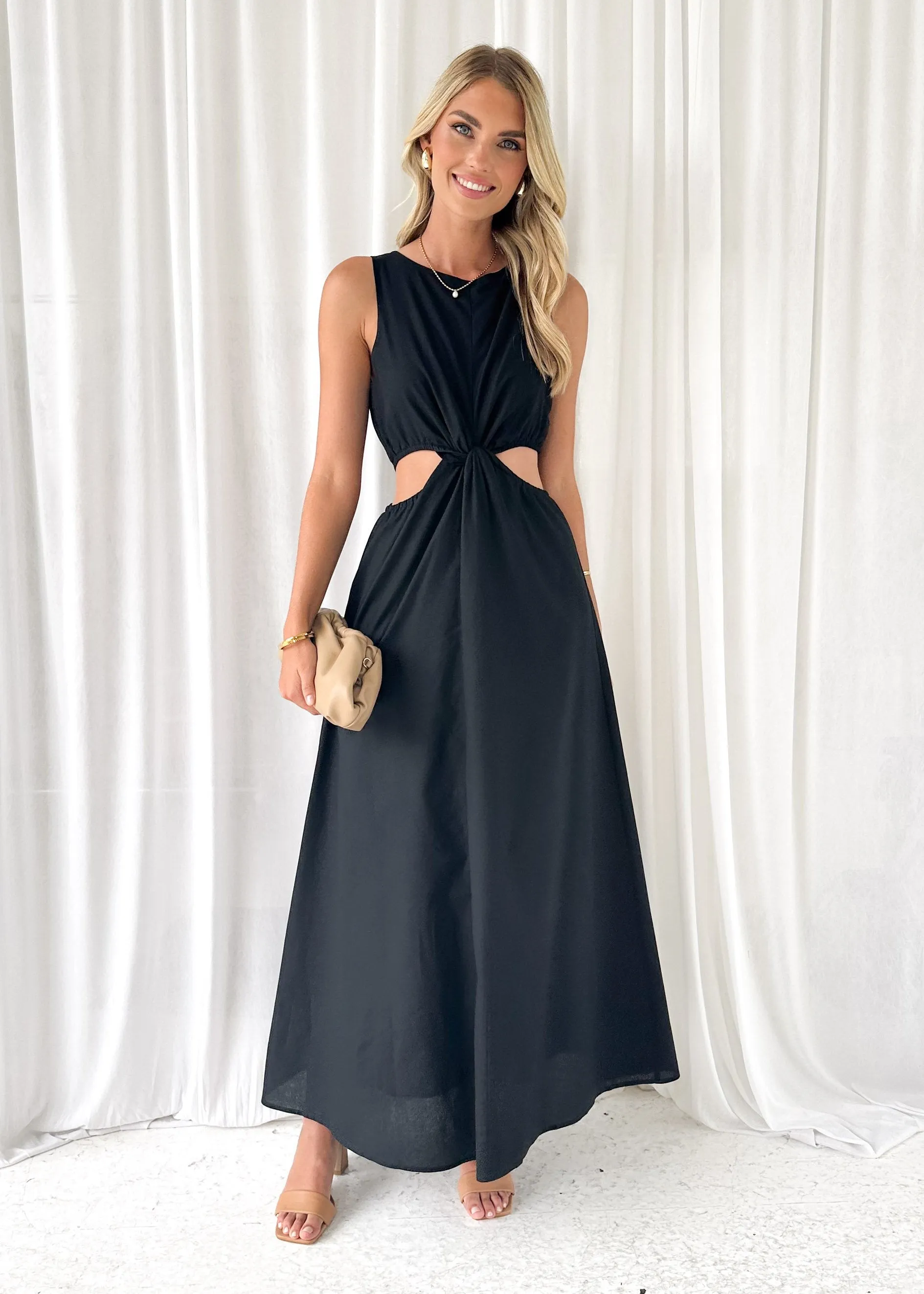 Leaslo Maxi Dress - Black sold by Gingham & Heels product image thumbnail 5