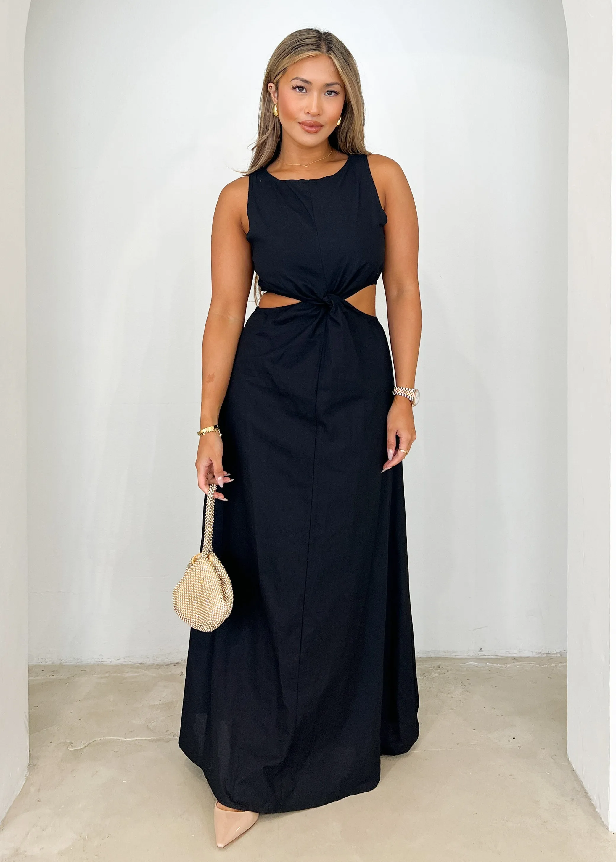 Leaslo Maxi Dress - Black sold by Gingham & Heels