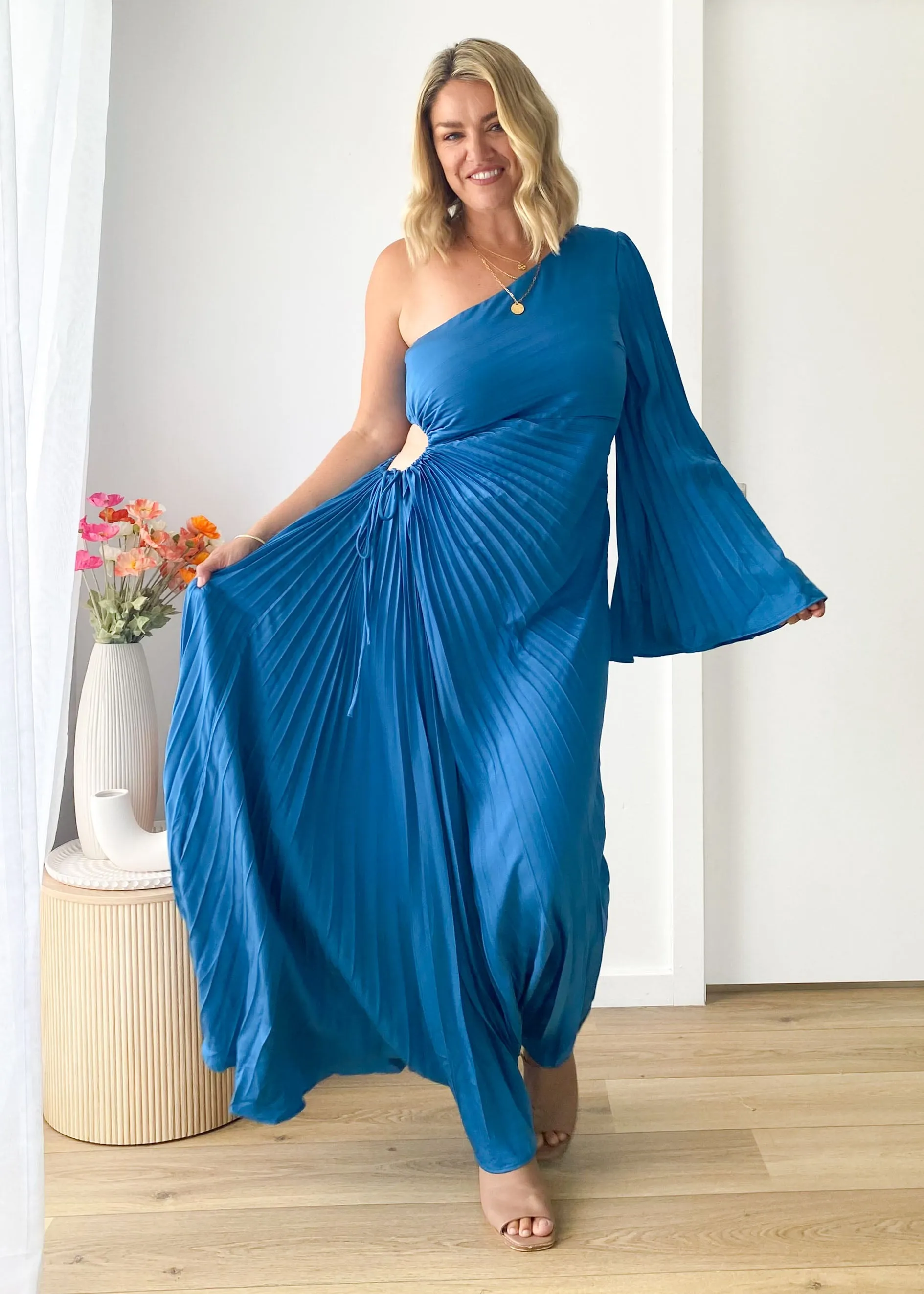 Amore One Shoulder Midi Dress - Teal sold by Gingham & Heels product image thumbnail 5