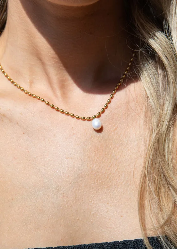 Giacoma Necklace - Gold sold by Gingham & Heels