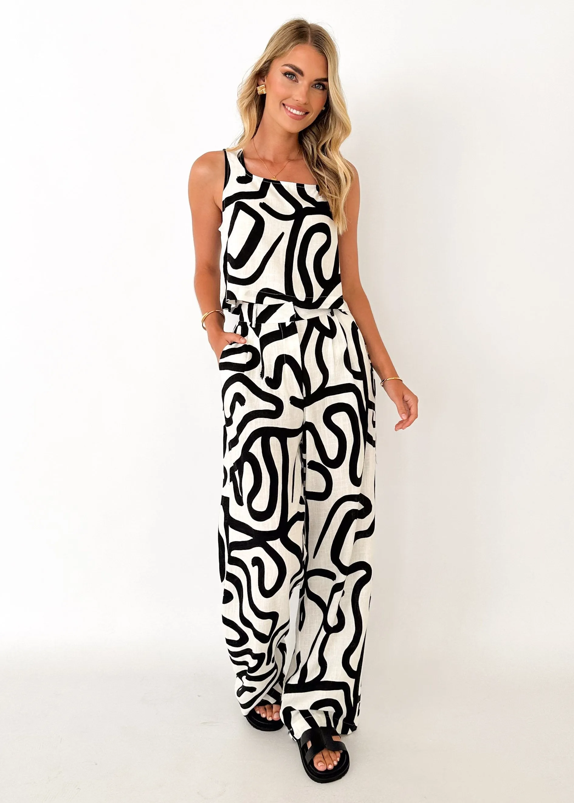 Thora Linen Blend Pants - Tiffany sold by Gingham & Heels product image thumbnail 3