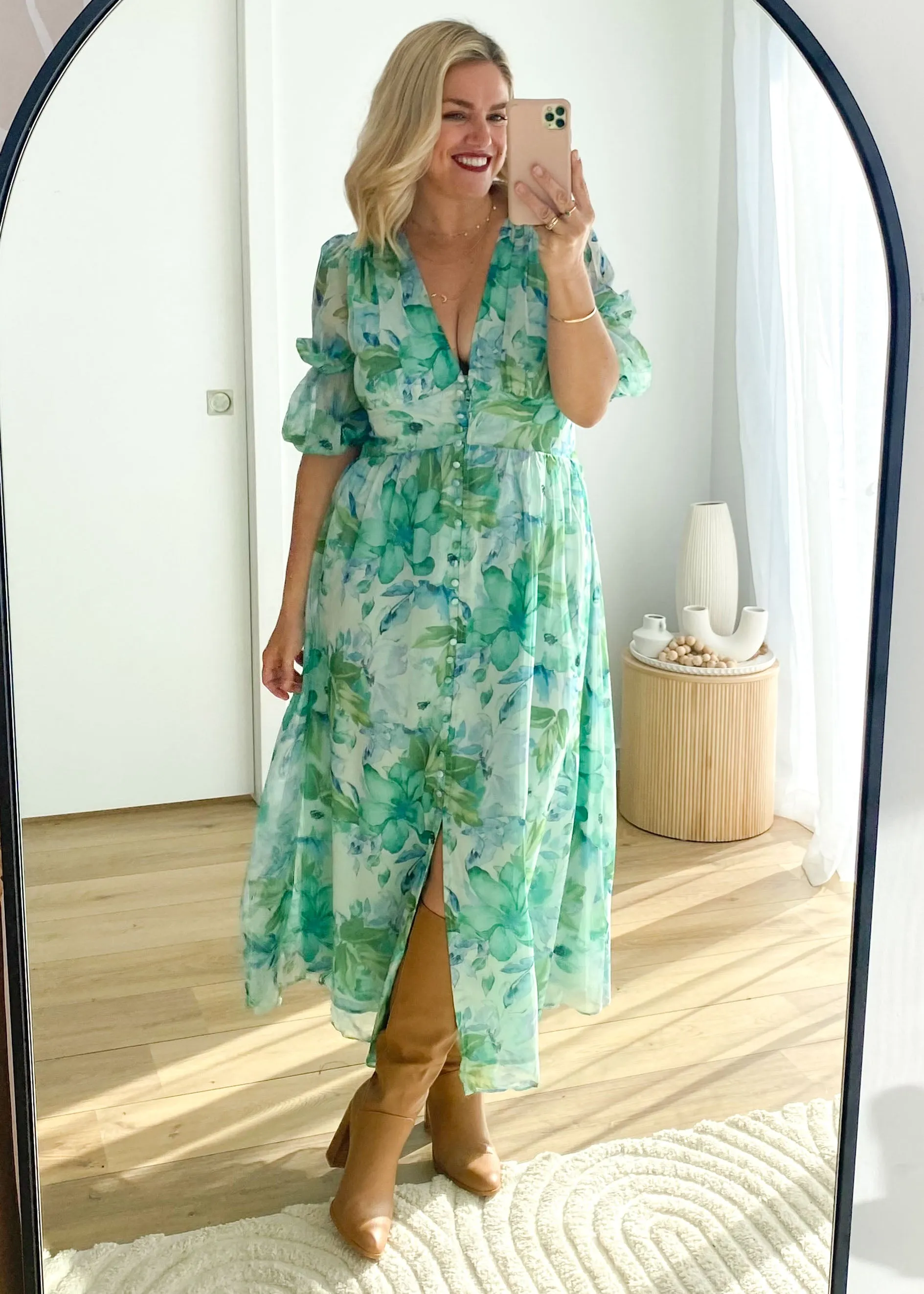 Tiffanie Midi Dress - Mint Floral sold by Gingham & Heels product image thumbnail 4