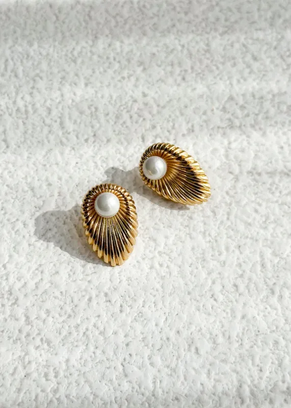 Kailey Pearl Earrings - Gold sold by Gingham & Heels